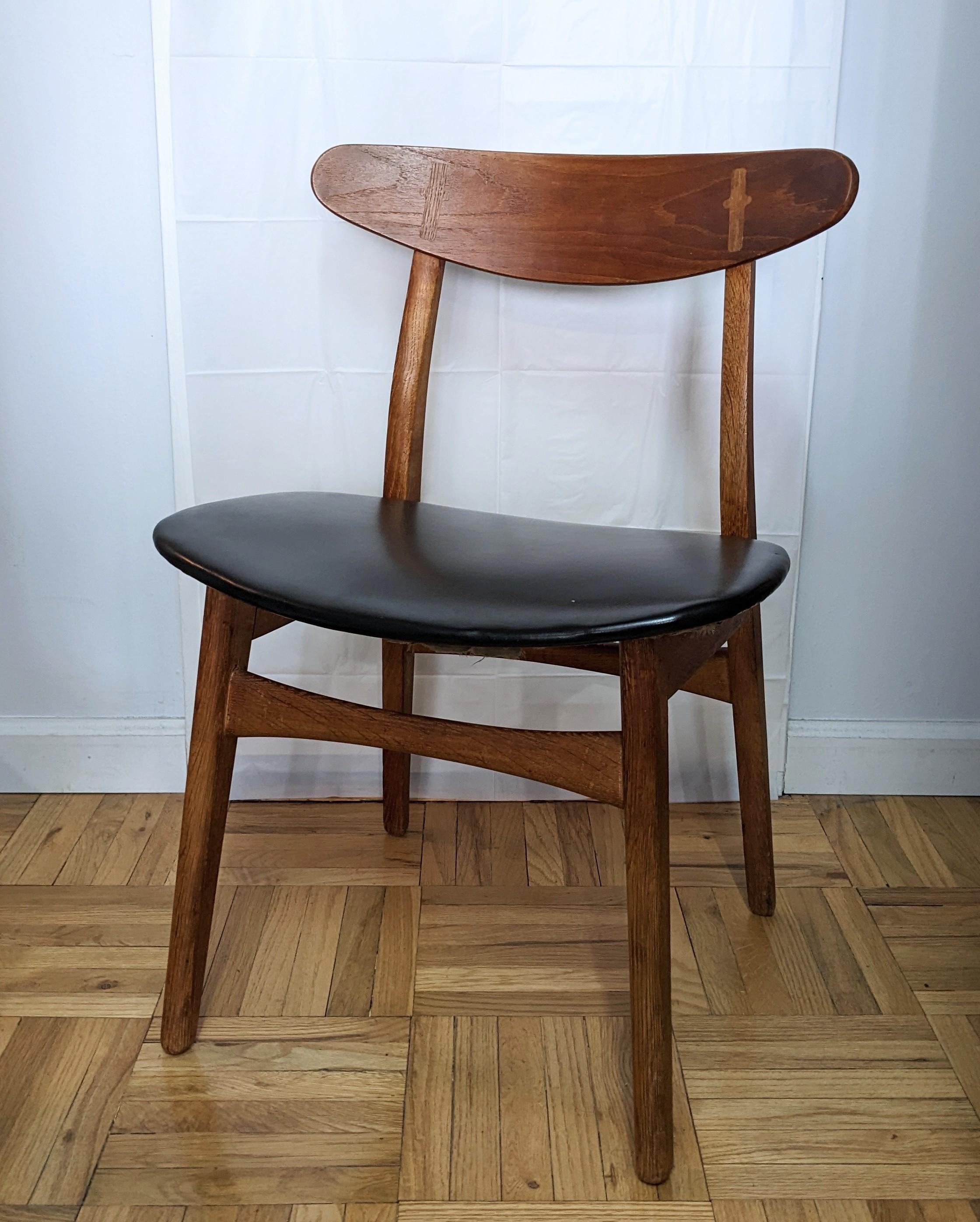 Wood Hans Wegner CH30 Chair with Original Upholstery