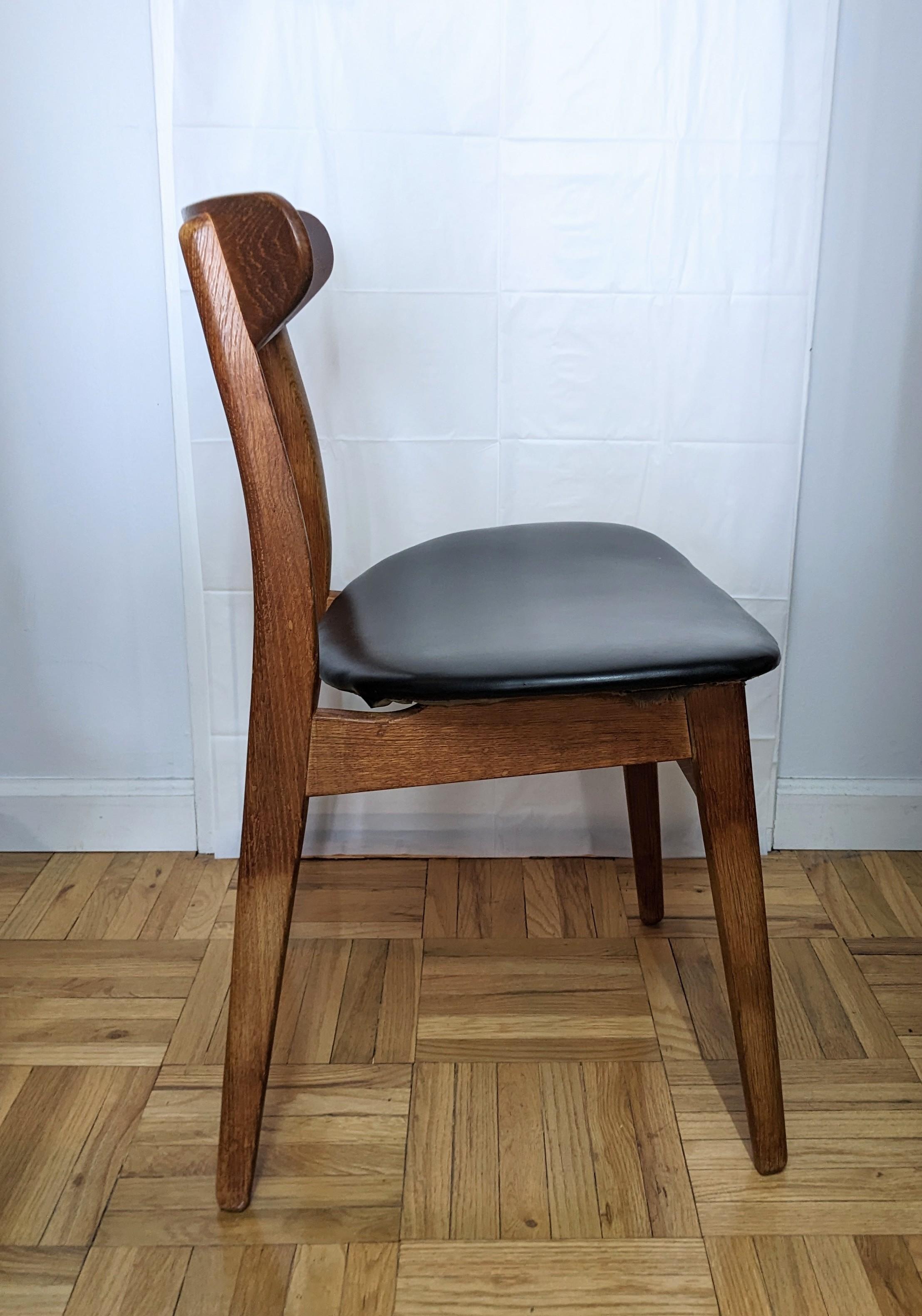 Hans Wegner CH30 Chair with Original Upholstery 1