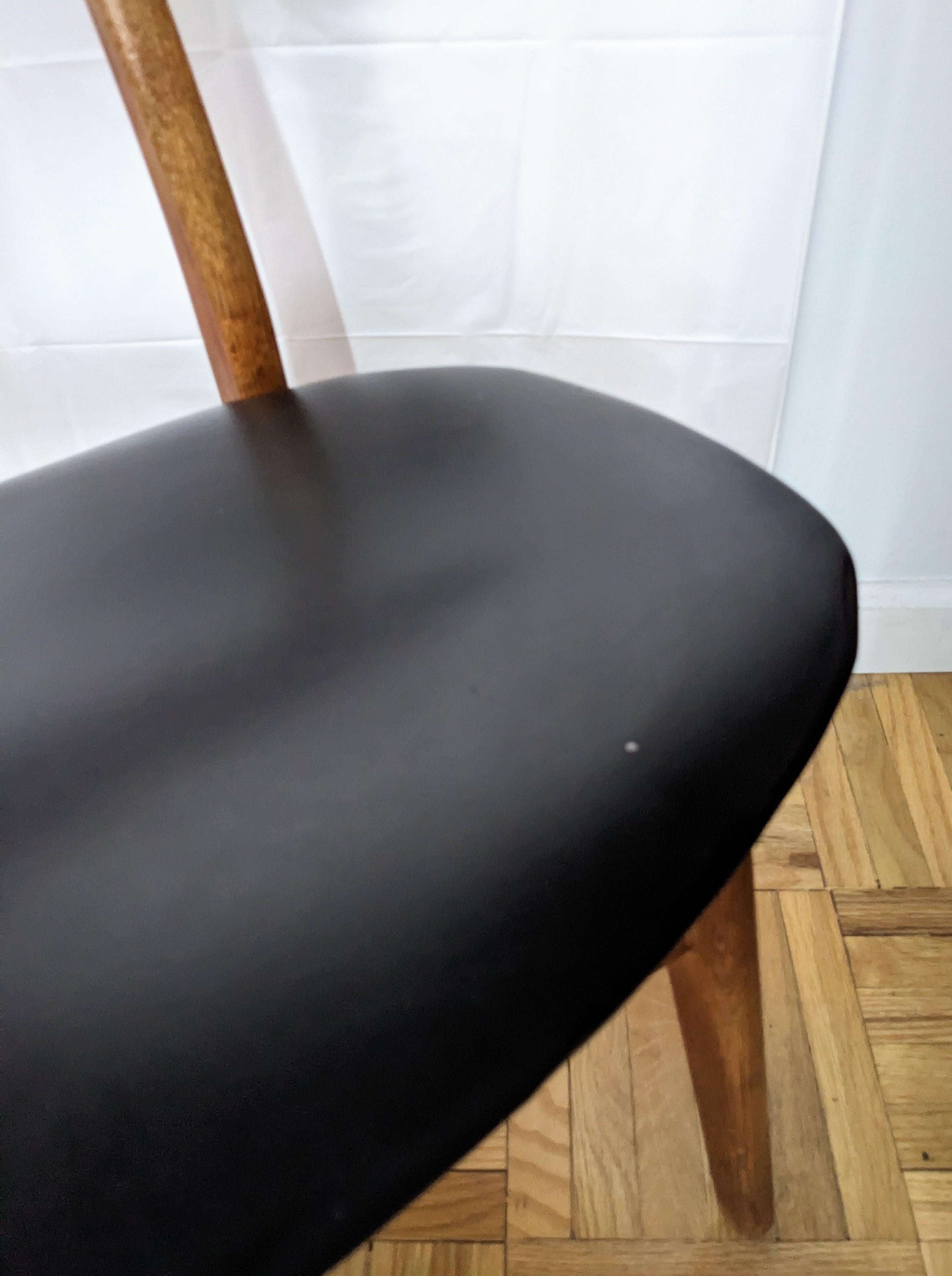 Hans Wegner CH30 Chair with Original Upholstery 2