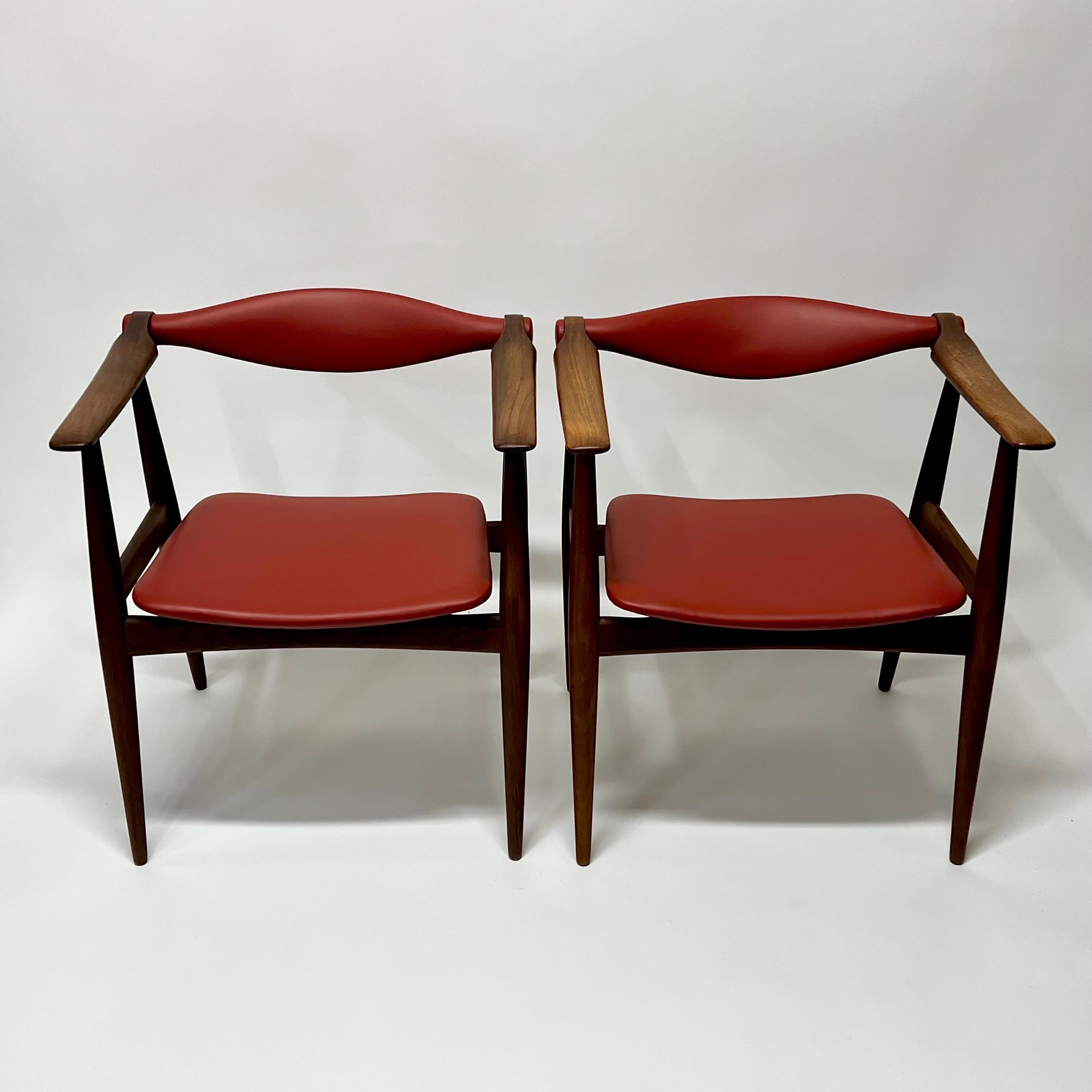 Hans Wegner CH34 Armchairs, 1960s In Excellent Condition In Oakland, CA