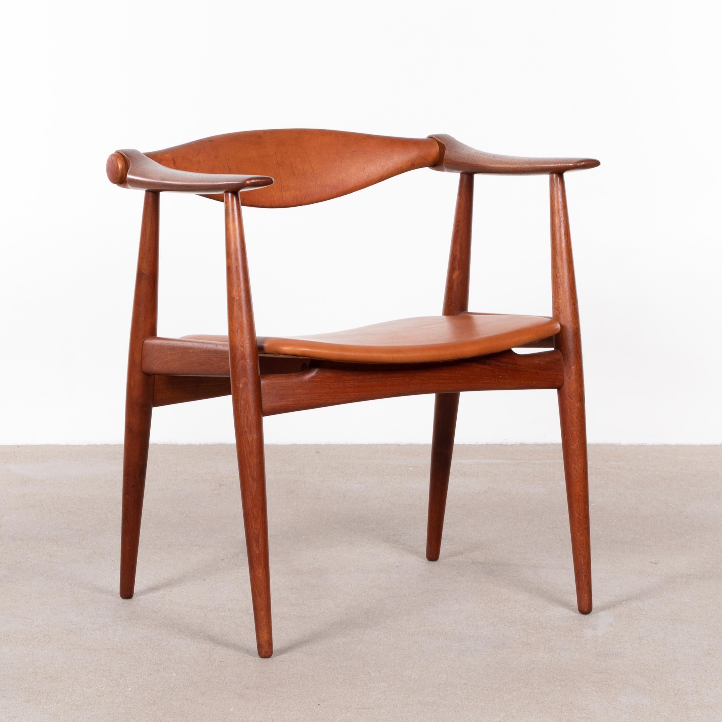Hans Wegner CH34 Chair in Teak and Cognac Leather for Carl Hansen & Søn, Denmark 1