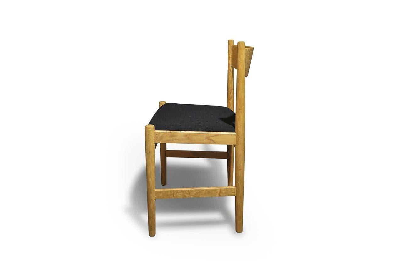 Hans Wegner CH38 Esszimmerstühle in weißer Eiche für Carl Hansen & Søn, Dänemark, 1960 (Dänisch) im Angebot
