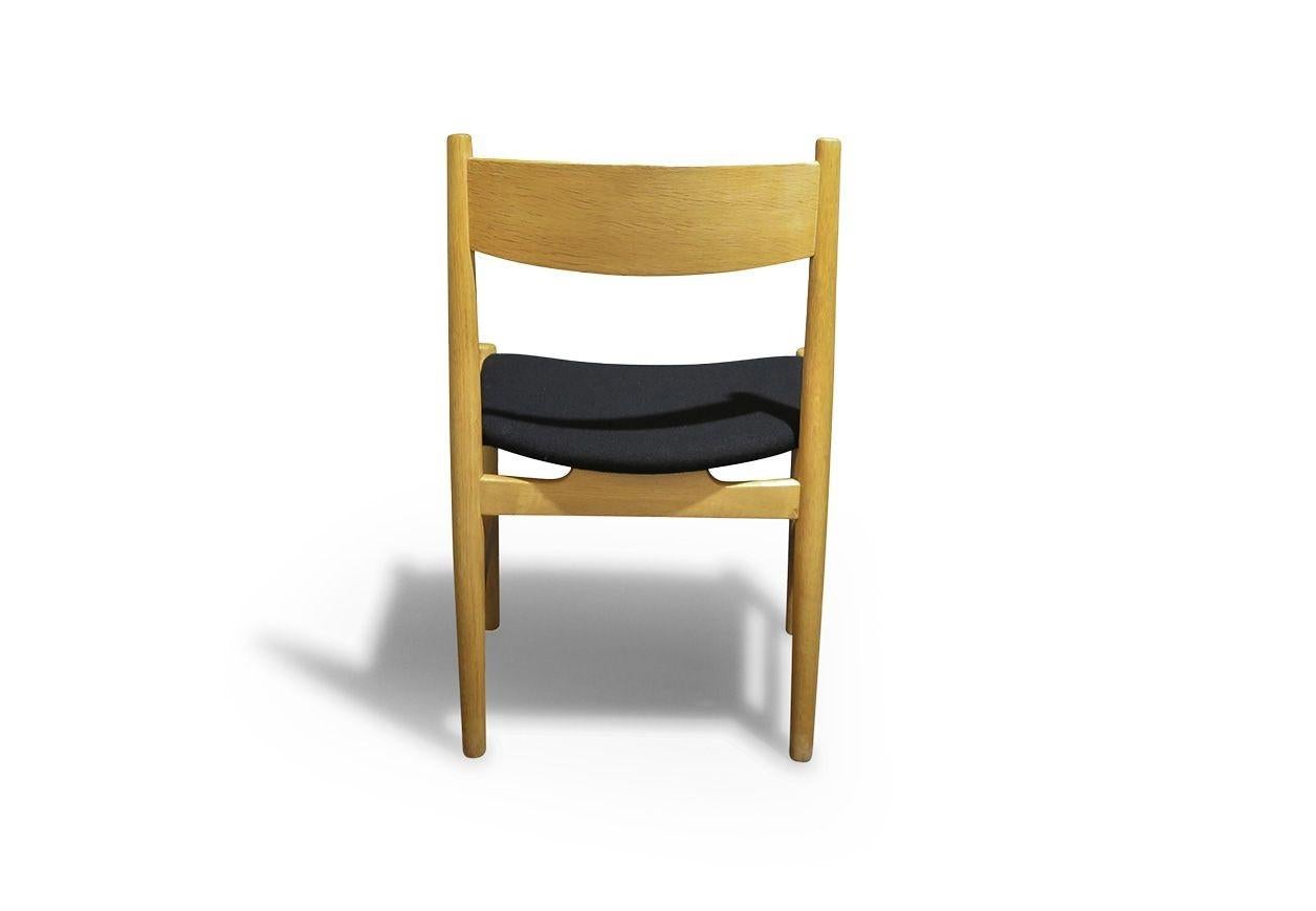Hans Wegner CH38 Esszimmerstühle in weißer Eiche für Carl Hansen & Søn, Dänemark, 1960 im Zustand „Hervorragend“ im Angebot in Oakland, CA