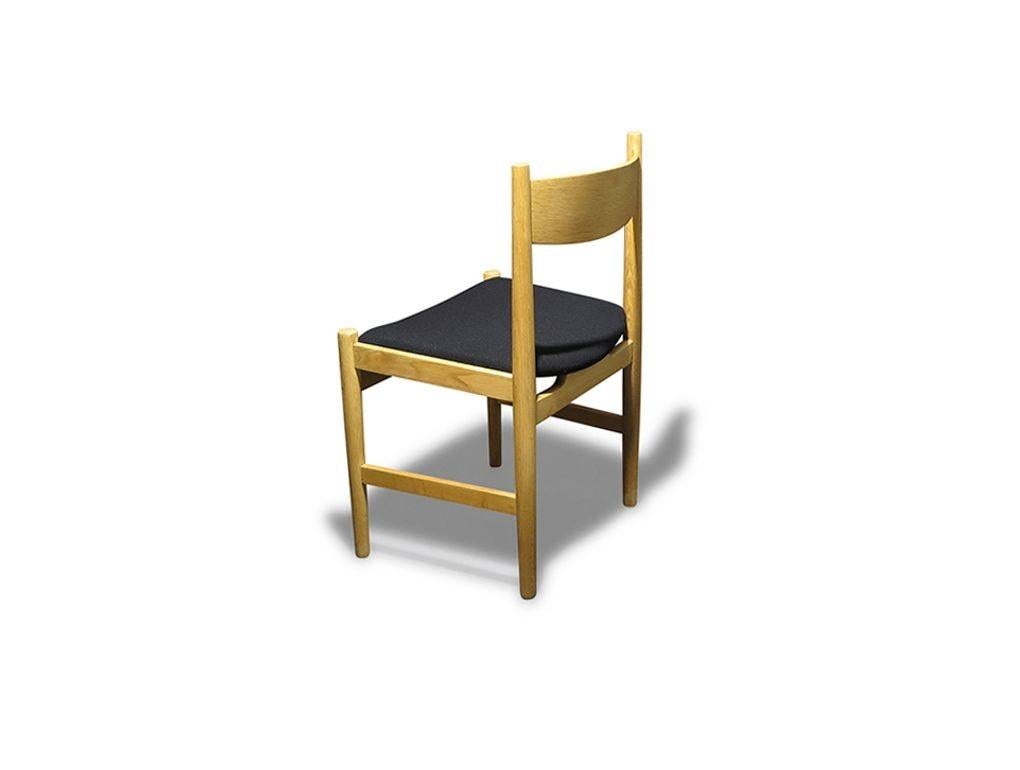 Hans Wegner CH38 Esszimmerstühle in weißer Eiche für Carl Hansen & Søn, Dänemark, 1960 im Angebot 2