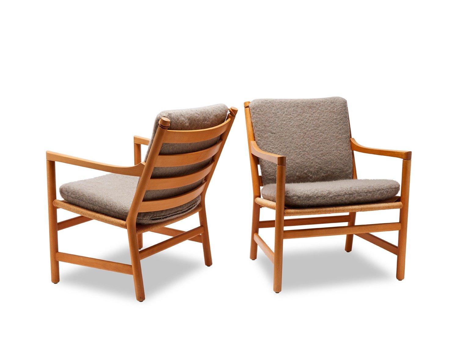 “CH 44”. A pair of armchairs with beech frame, seats with woven paper cord. Designed 1965. Manufactured by Carl Hansen & Son.
Designer: Hans J. Wegner
Dimensions: 25 W, 31 H, 24 D, 23.5 AH.