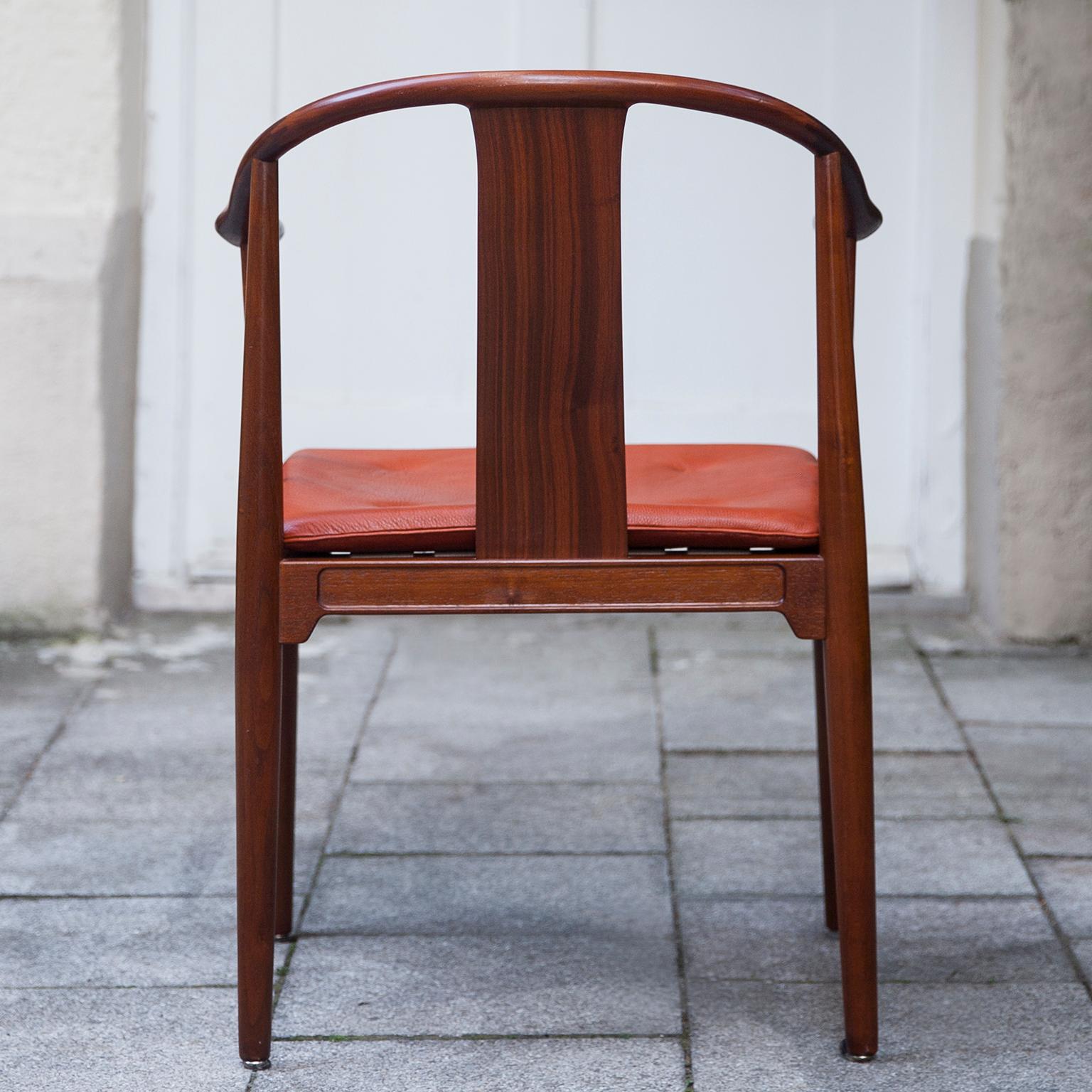 Scandinavian Modern Hans Wegner Chinese Chair 4283 with Original Seat Pad Marked