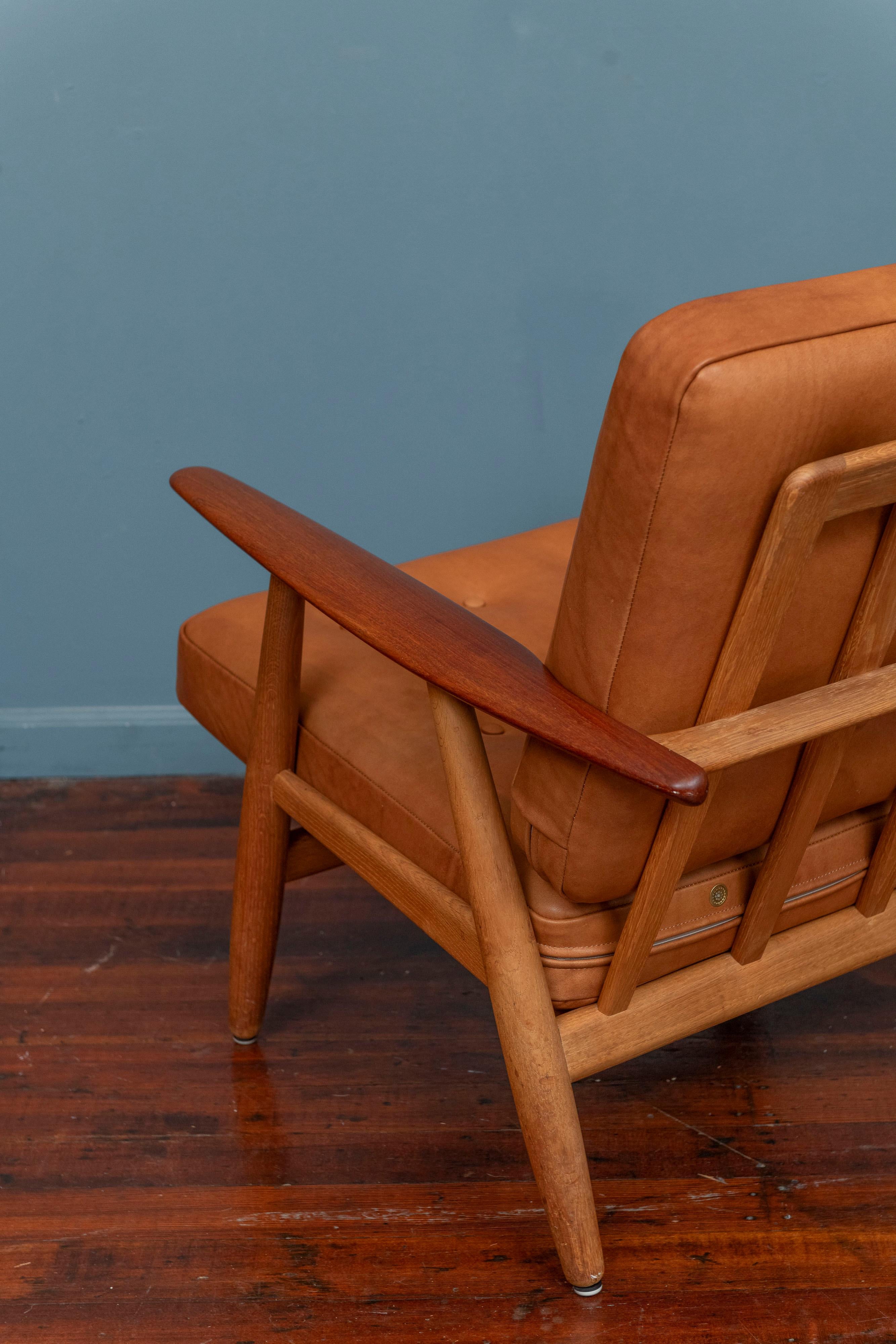 Hans Wegner Cigar Lounge Chairs, Model GE 240 In Good Condition For Sale In San Francisco, CA
