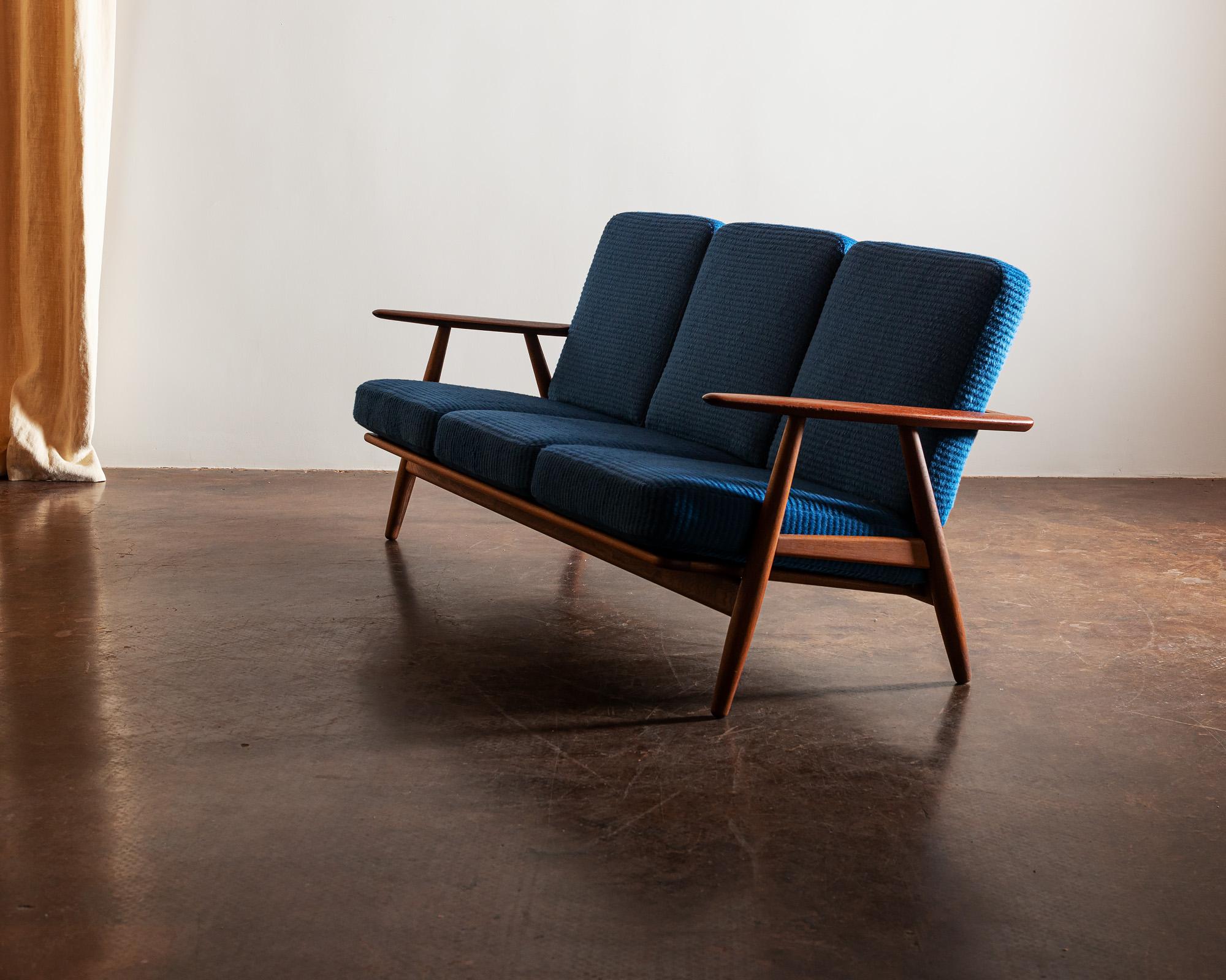 Mid-Century Modern Hans Wegner Cigar Sofa