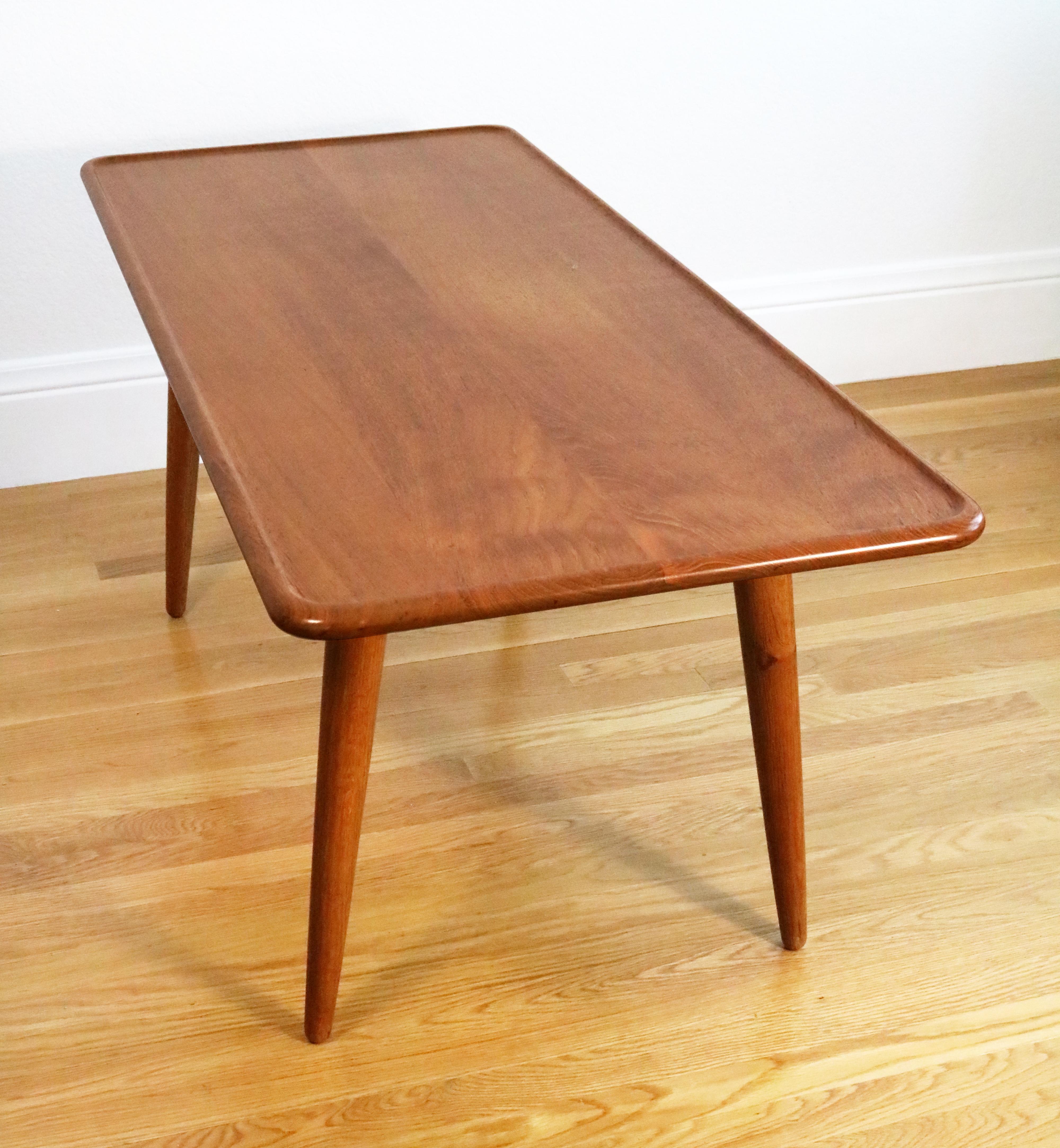Scandinave moderne Table basse modèle AT-11 de Hans Wegner pour Andreas Tuck en vente