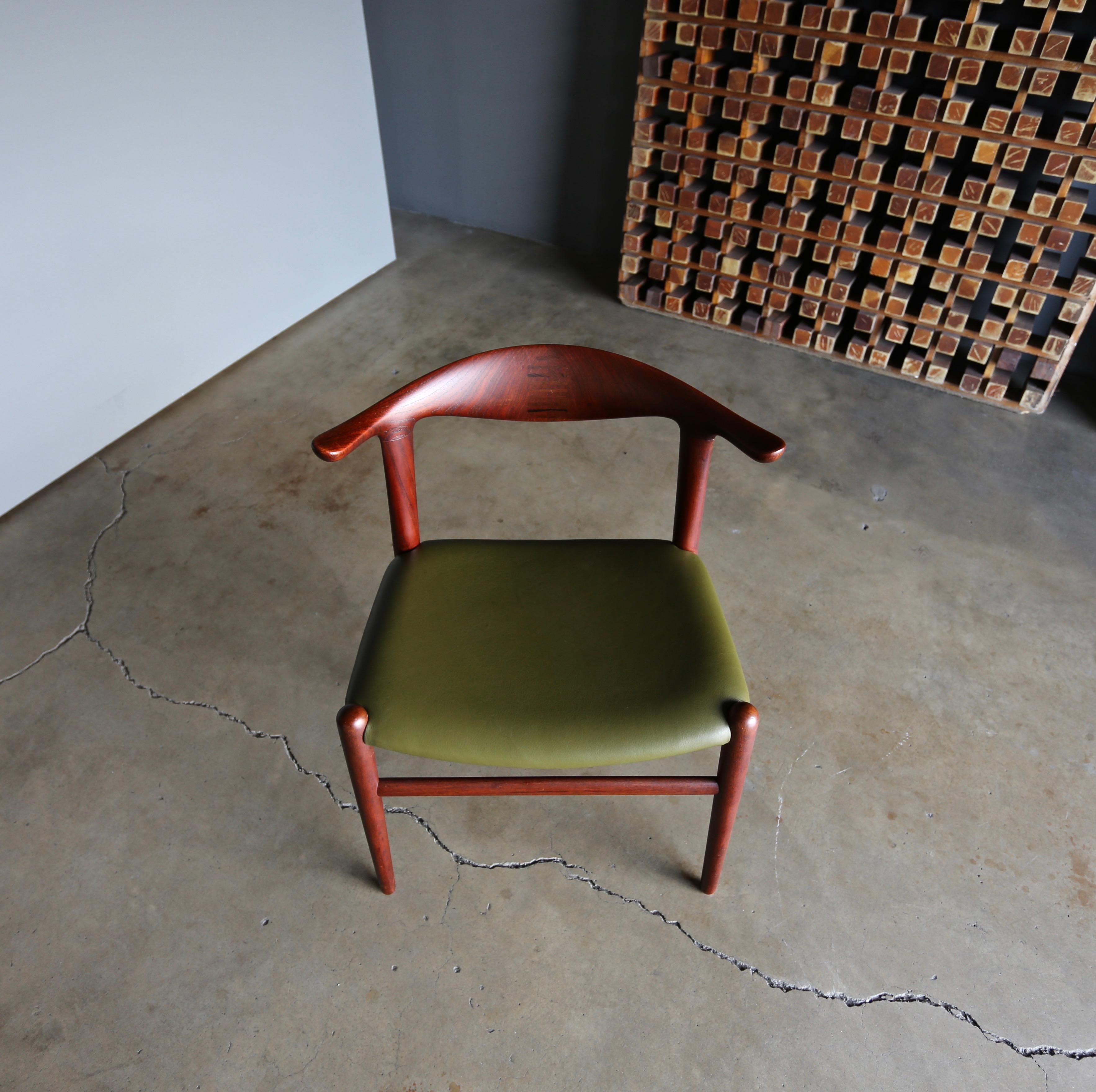 Hans Wegner Cow Horn Chair for Johannes Hansen, circa 1952 2