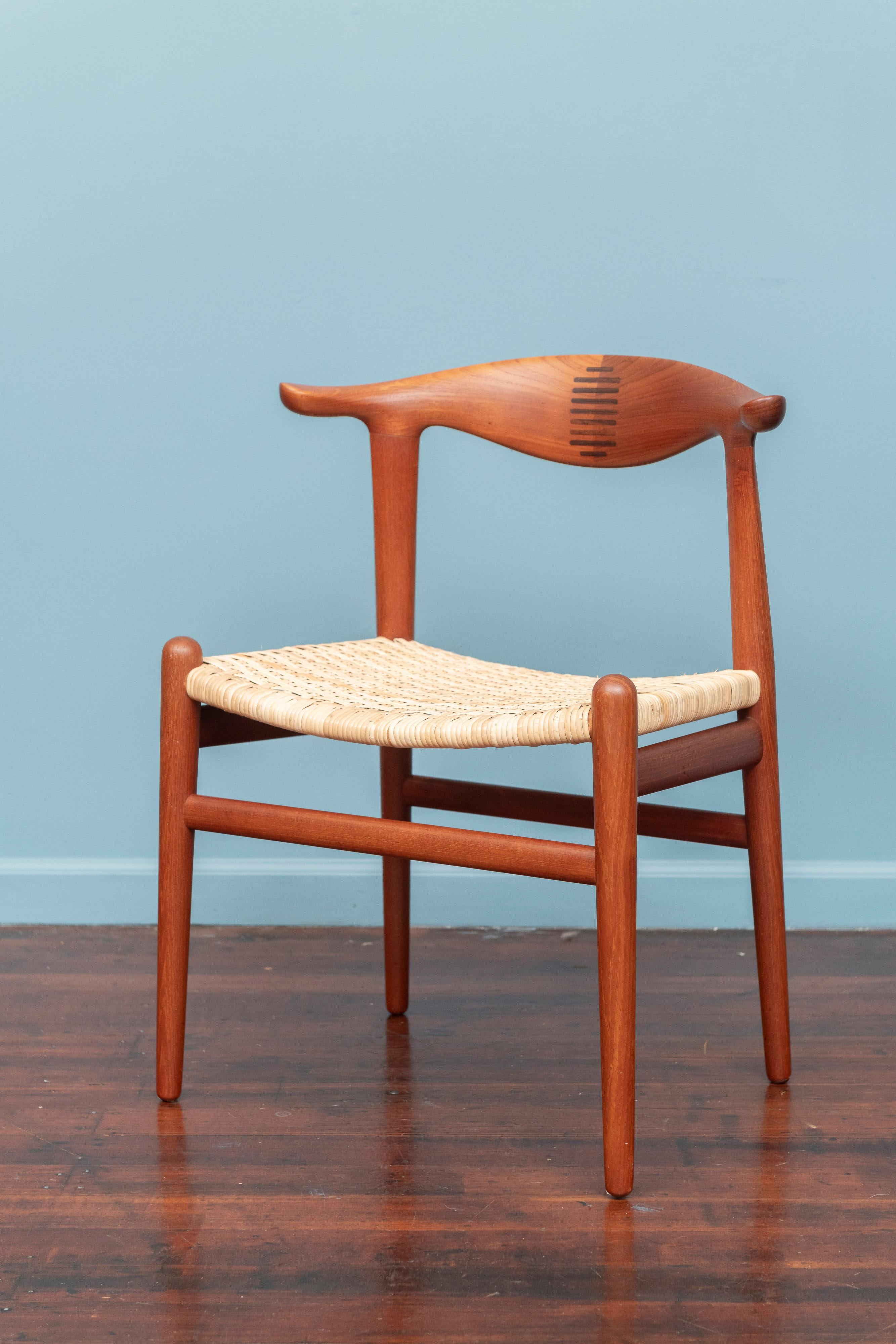 Danish Hans Wegner Cow Horn Chair, Model JH-505 for Johannes Hansen For Sale