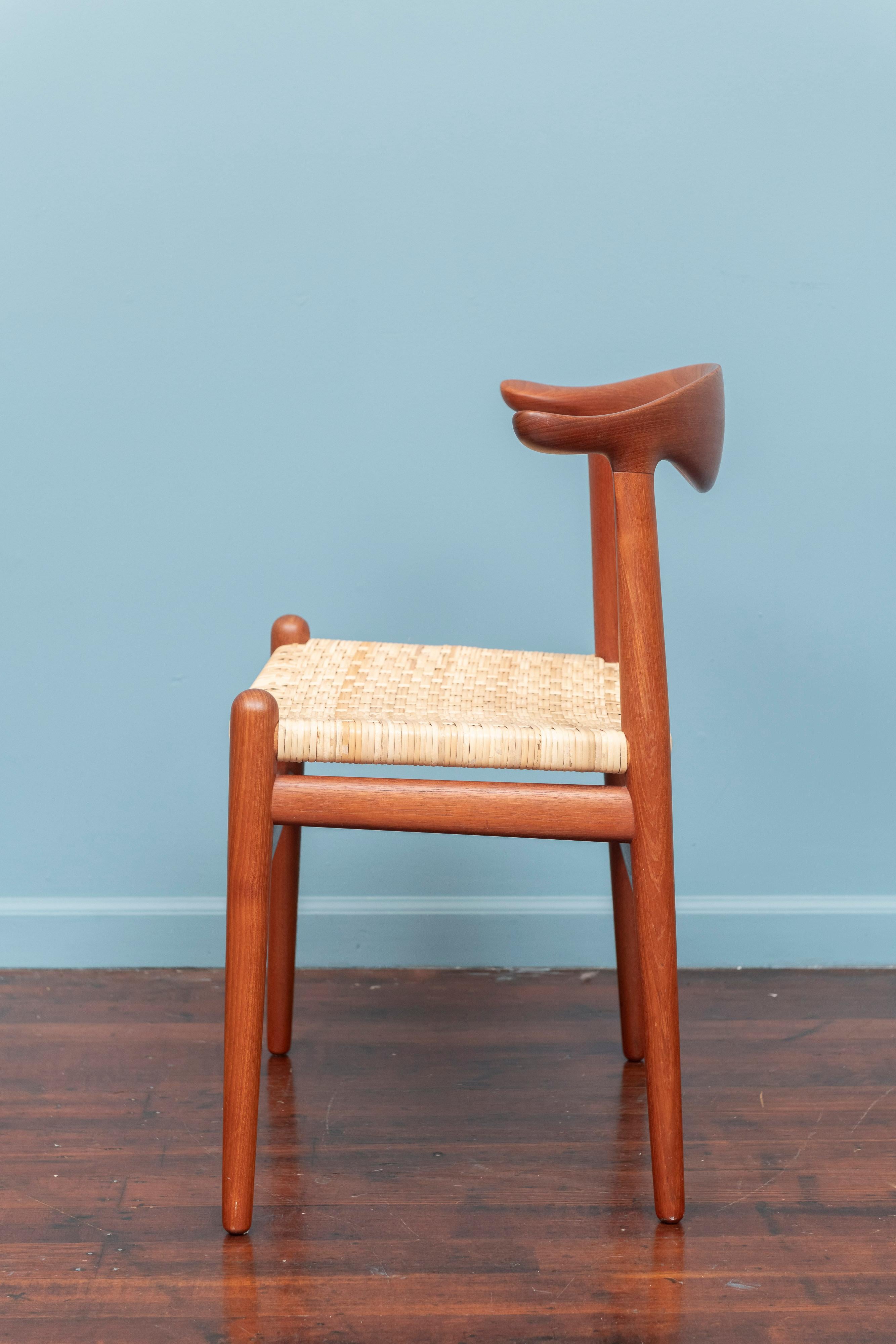 Hans Wegner Cow Horn Chair, Model JH-505 for Johannes Hansen For Sale 1