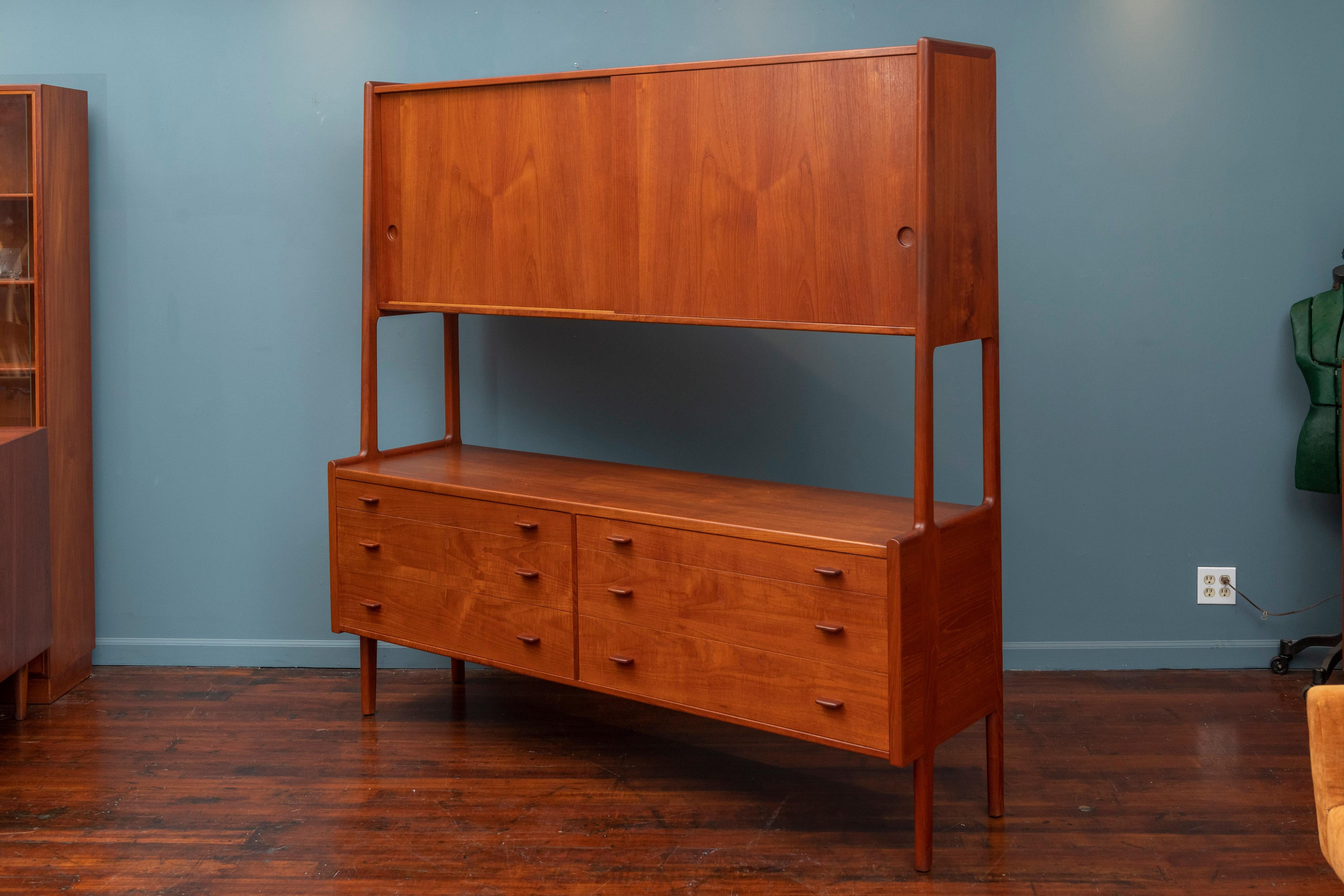 Hans Wegner Credenza for RY Mobler 3