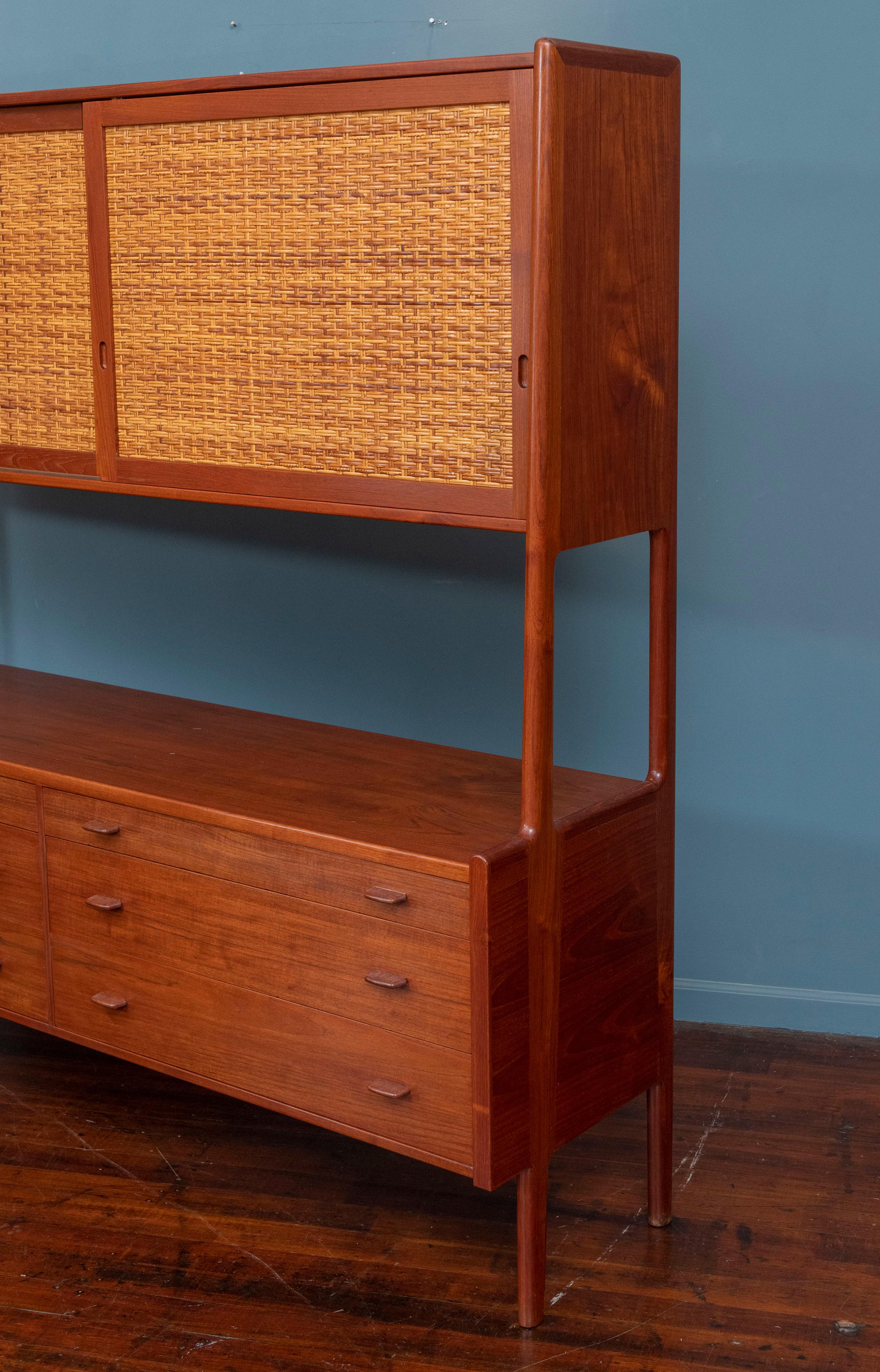 Mid-20th Century Hans Wegner Credenza or Hutch for RY Mobler