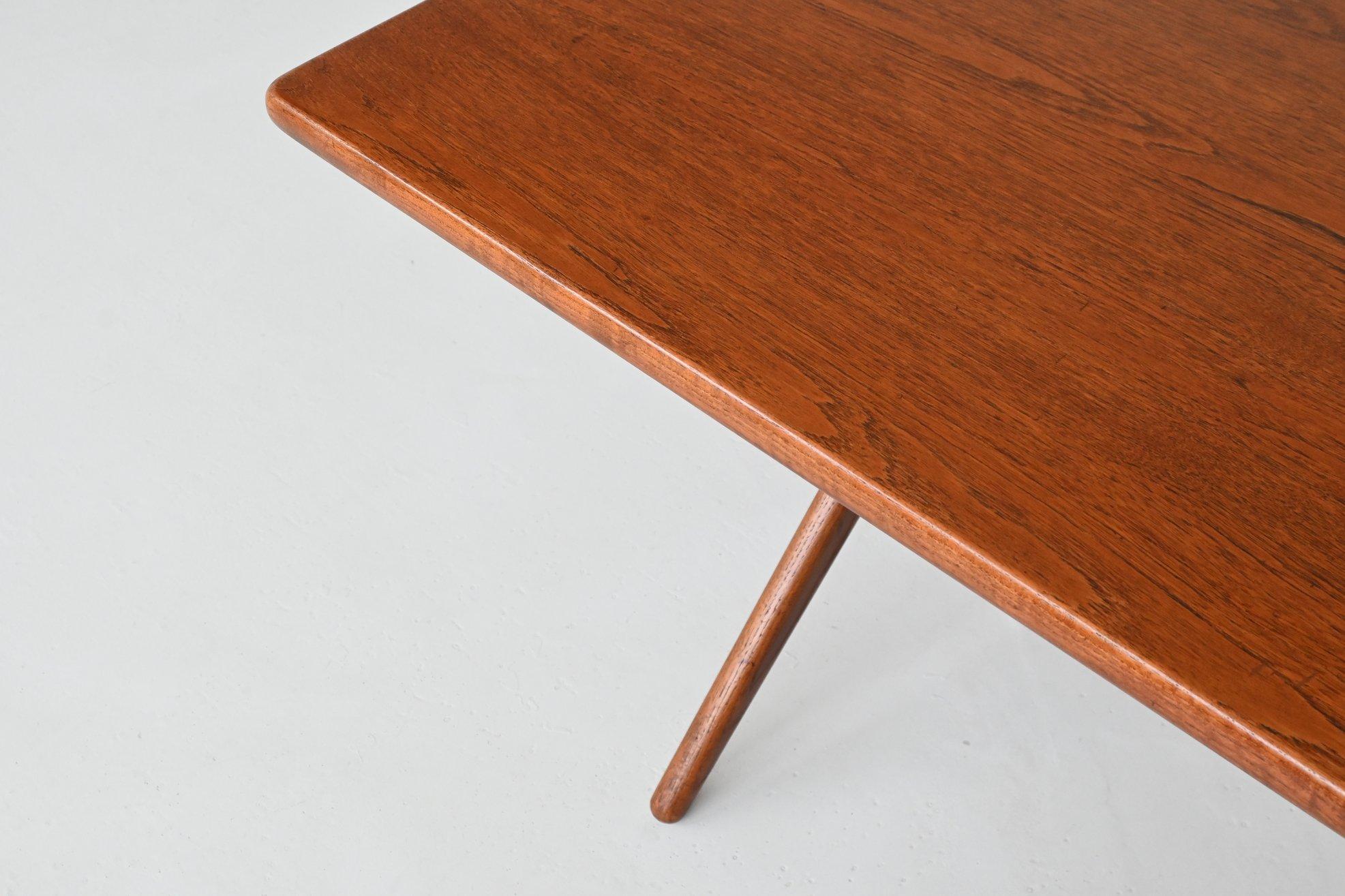Hans Wegner cross-leg AT 303 dining table Andreas Tuck Denmark 1950 For Sale 2