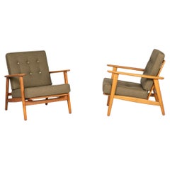 Sedie da salotto di Hans Wegner in lana verde foresta