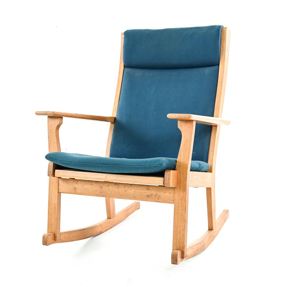 Hans Wegner Danish Mid-Century Rocking Chair In Good Condition In Norwalk, CT