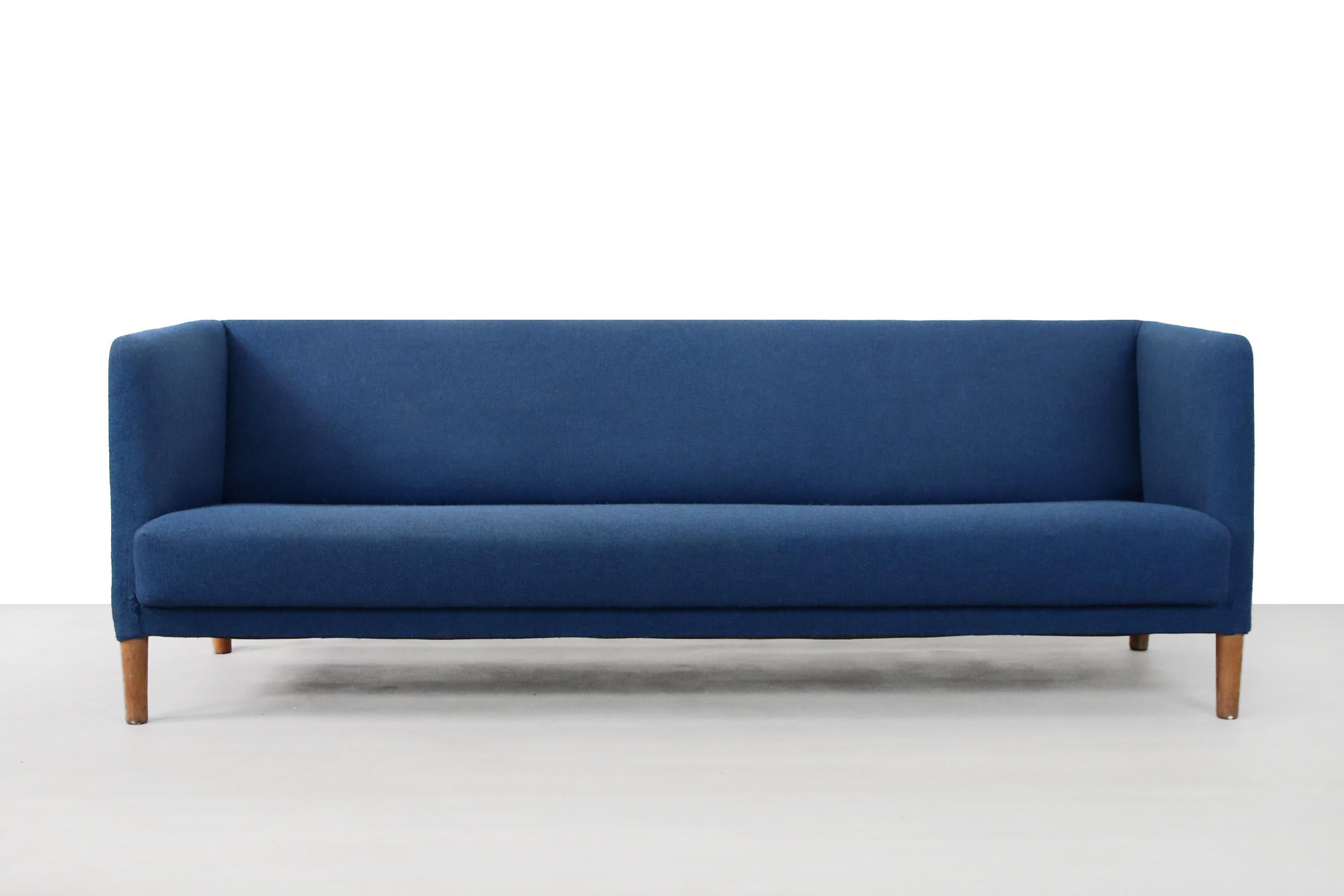 Hans Wegner Dänisches modernistisches Sofa für Johannes Hansen, 1950er Jahre, Dänemark (Moderne der Mitte des Jahrhunderts) im Angebot