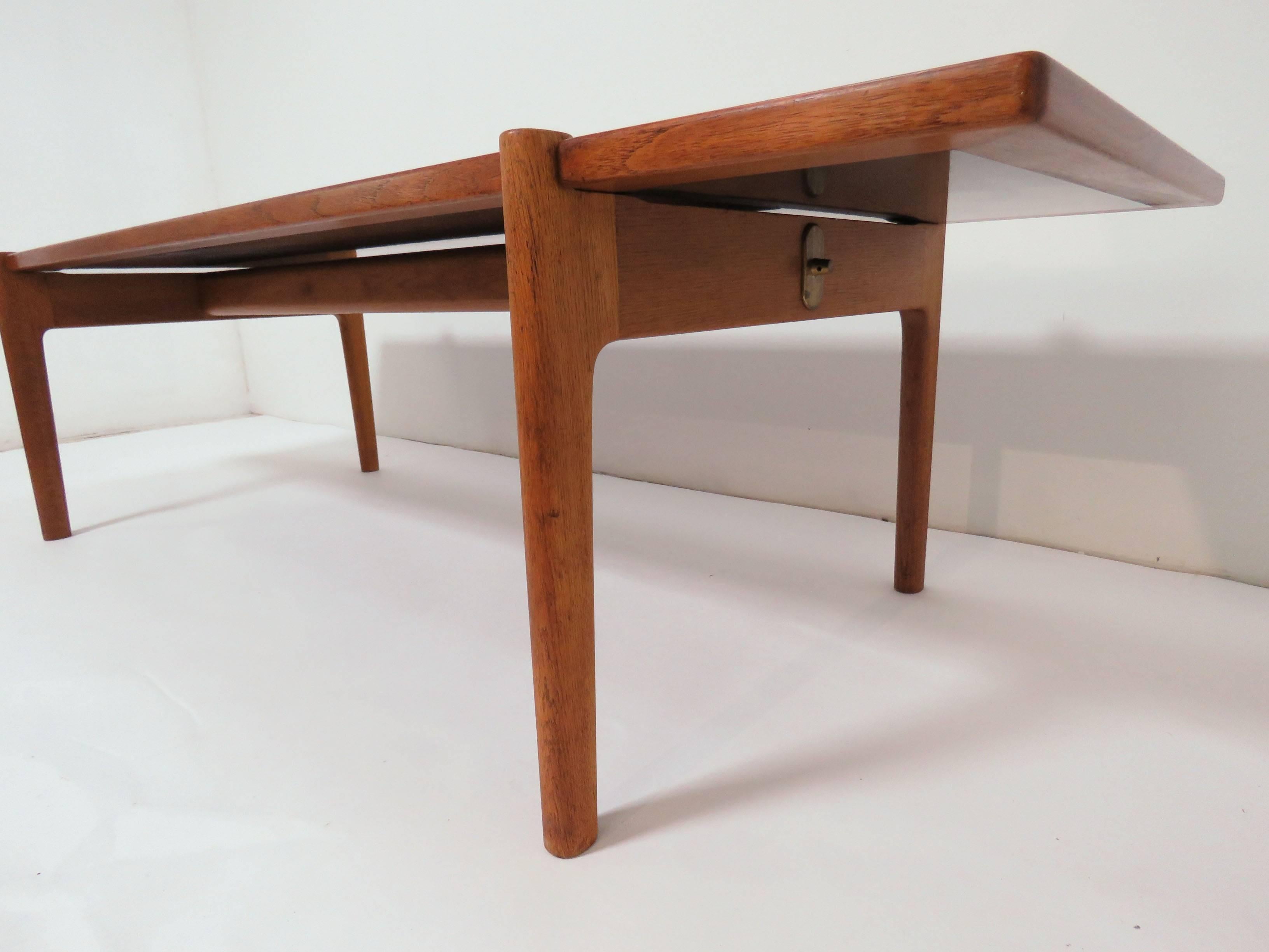 Hans Wegner Danish Teak Reversible Flip Top Coffee Table for Johannes Hansen 6