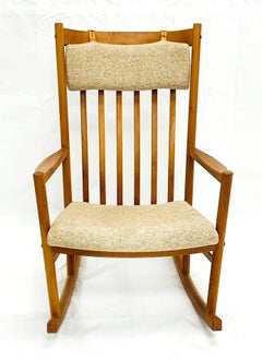 Sedia a dondolo in teak danese di Hans Wegner per Tarm Stole, anni '60