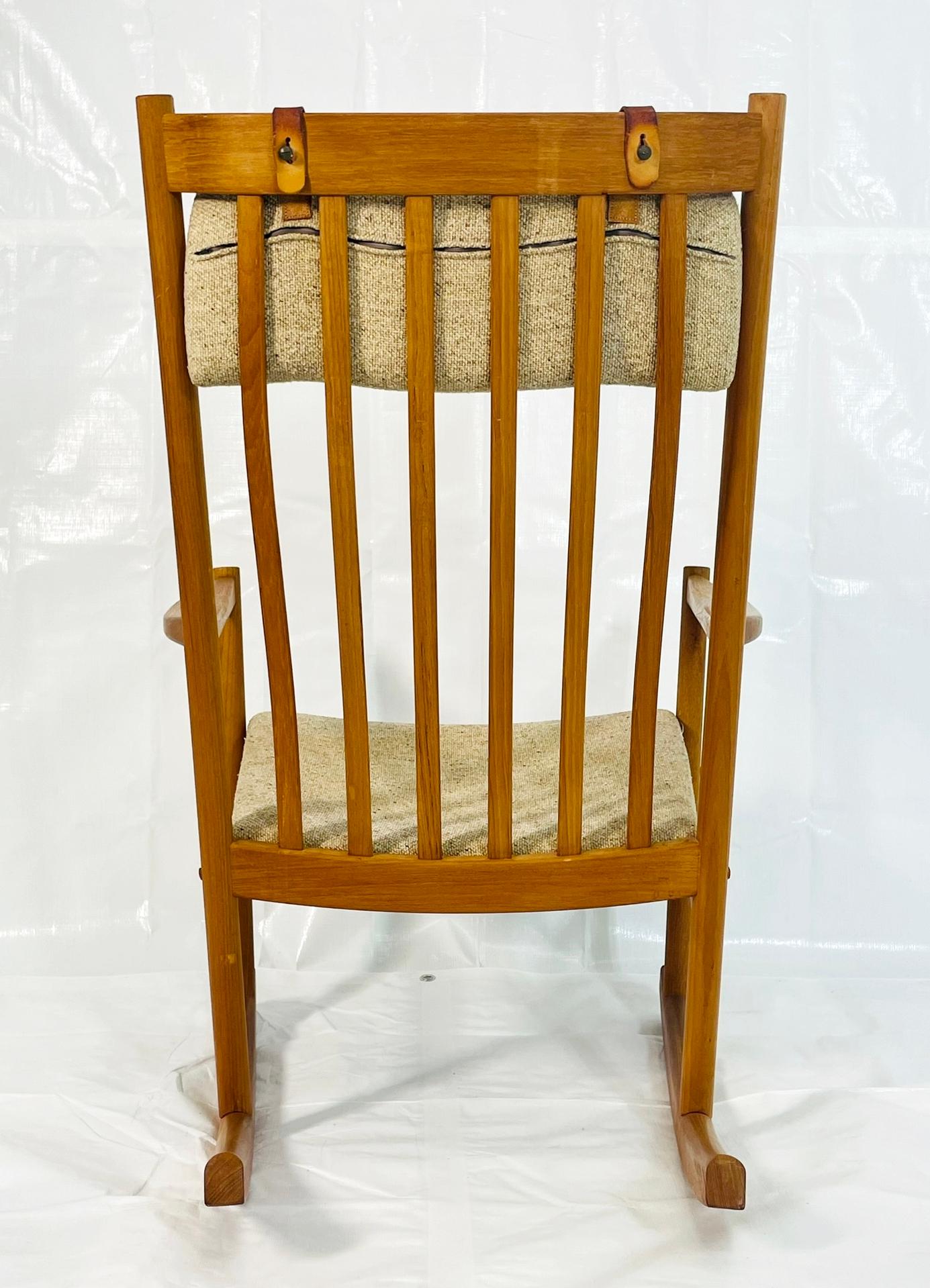 Hans Wegner Danish Teak Rocking Chair for Tarm Stole, 1960s im Zustand „Gut“ im Angebot in Los Angeles, CA