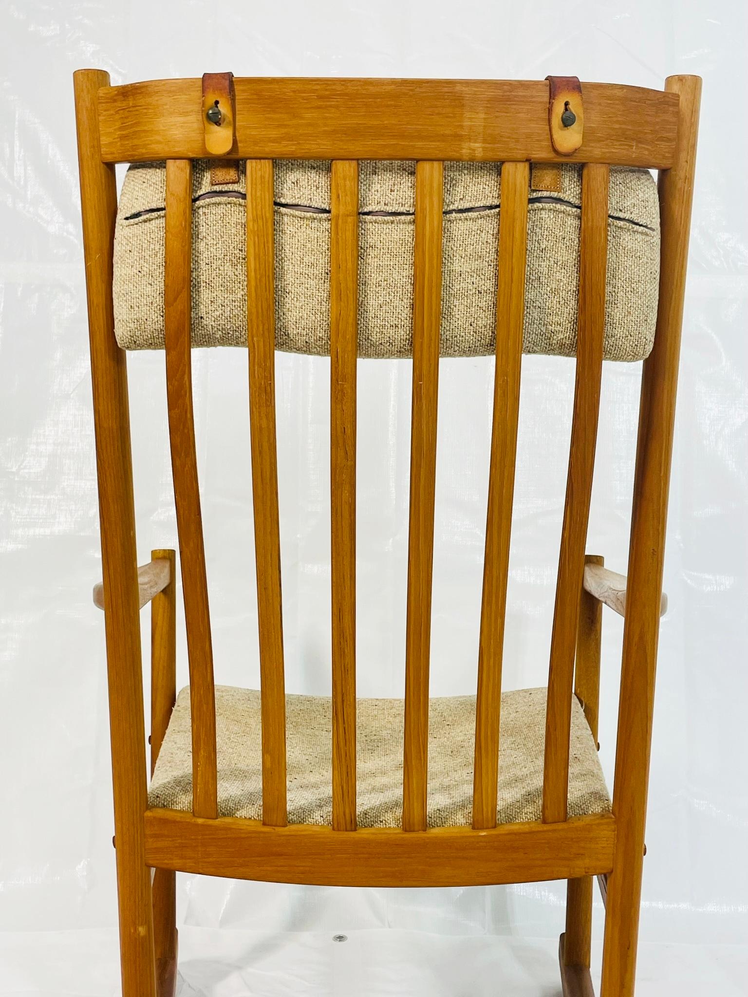 Hans Wegner Danish Teak Rocking Chair for Tarm Stole, 1960s (Mitte des 20. Jahrhunderts) im Angebot