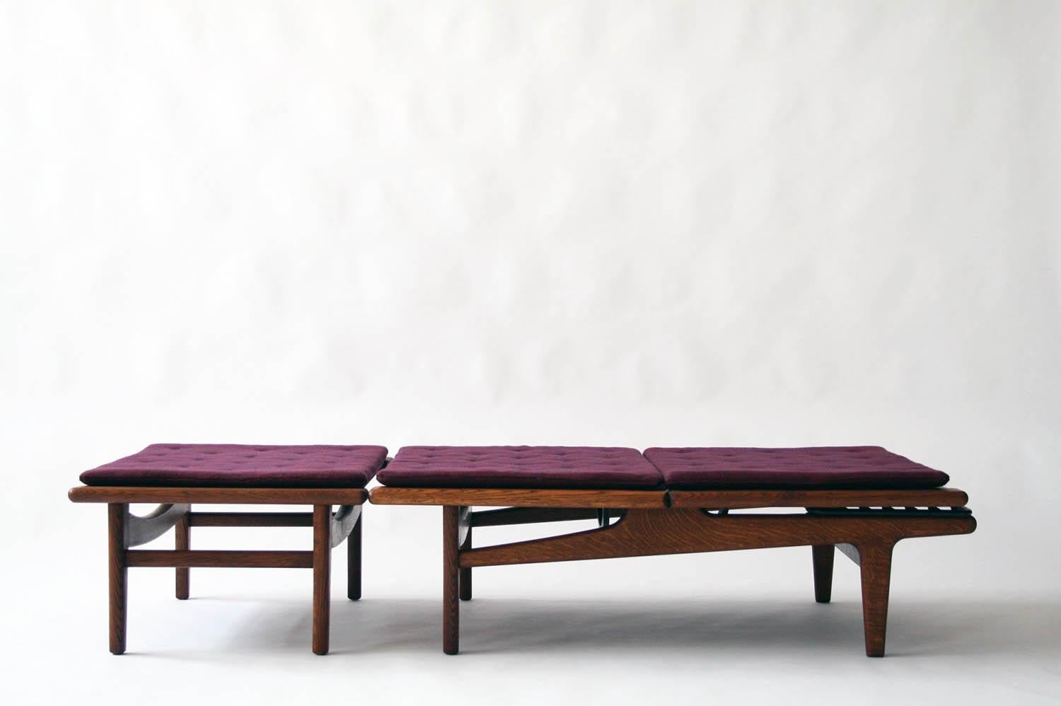 Hans Wegner Daybed Model GE-1 Produced by GETAMA in Denmark In Excellent Condition For Sale In Chicago, IL