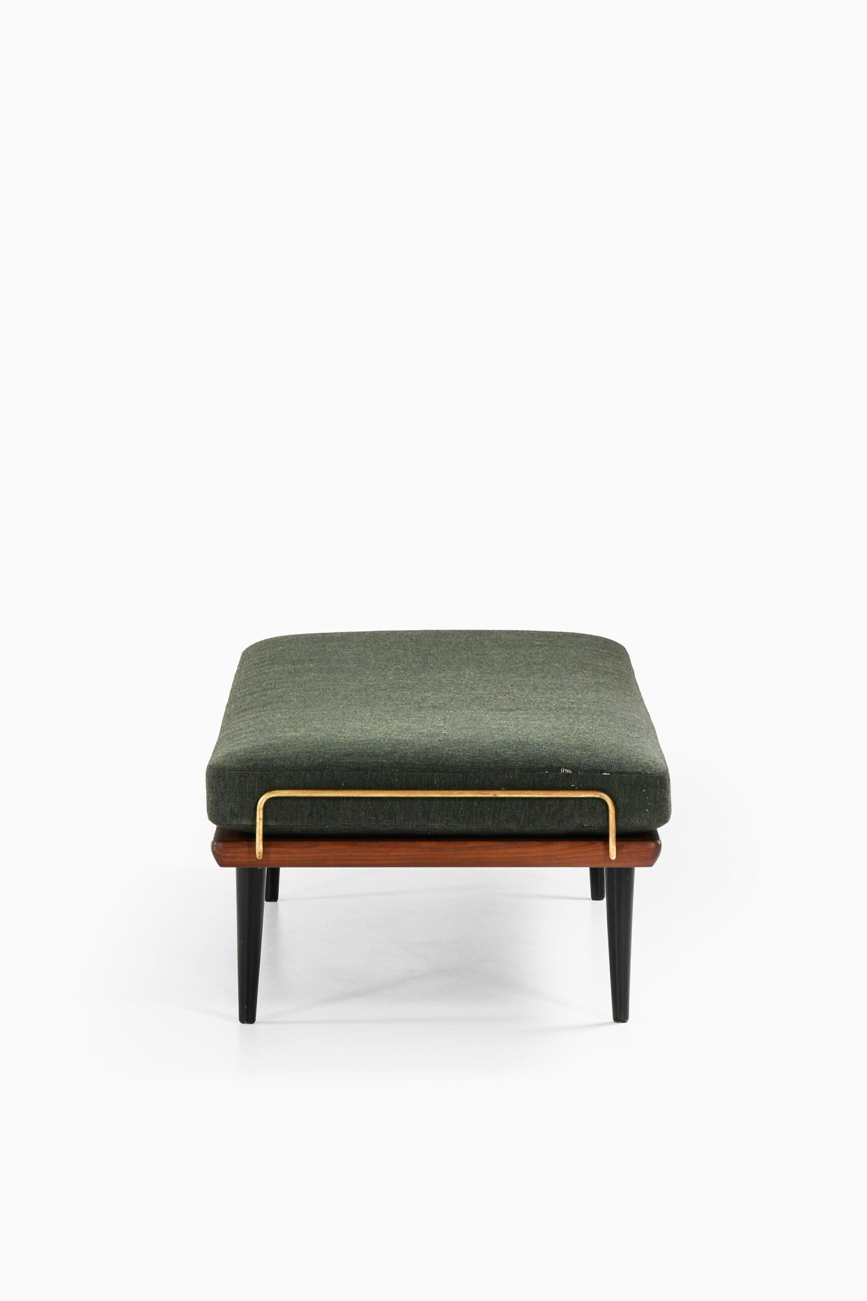 Hans Wegner Daybed Model GE-19 Produced by GETAMA in Denmark In Good Condition In Limhamn, Skåne län