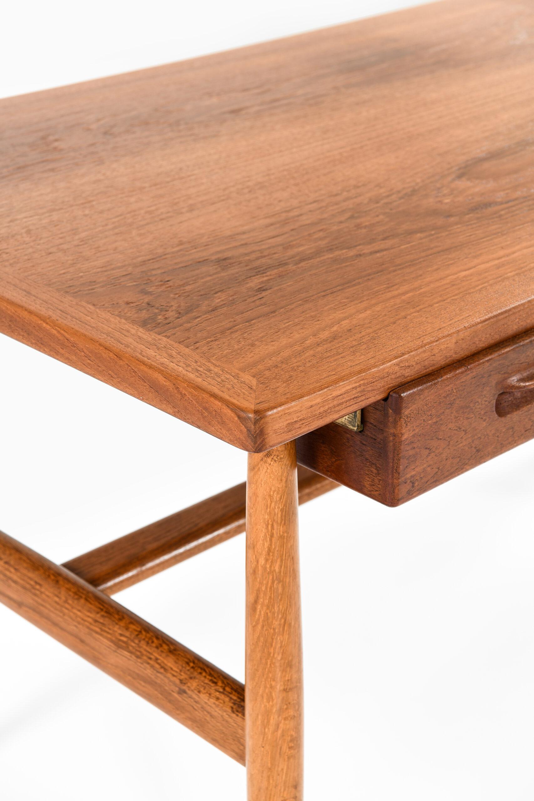 Hans Wegner-Schreibtisch Modell JH-563 des Schreiner Johannes Hansen in Dänemark im Angebot 1