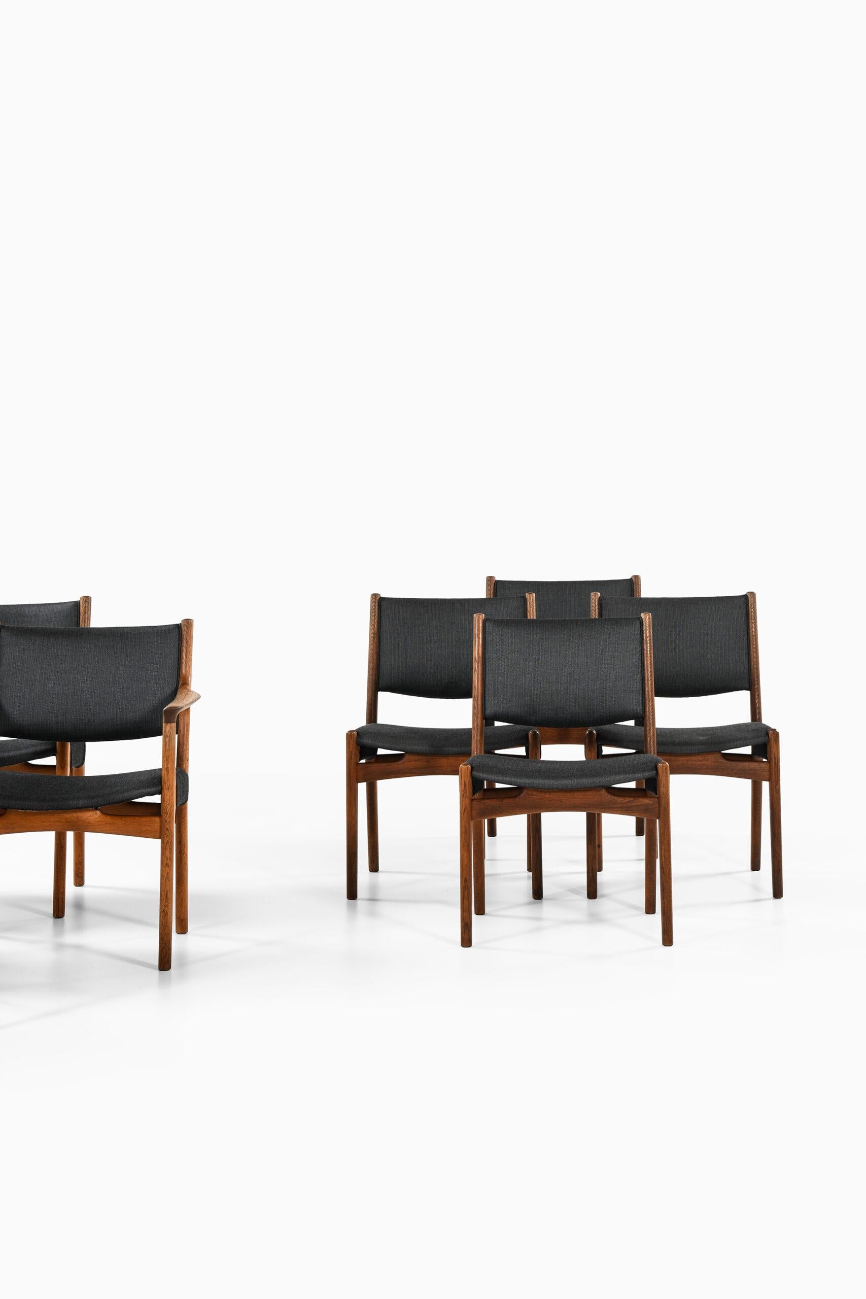 Scandinavian Modern Hans Wegner Dining Chairs by Cabinetmaker Johannes Hansen in Denmark For Sale
