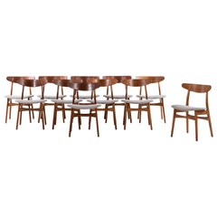 Hans Wegner Dining Chairs Model CH-30 by Carl Hansen & Son in Denmark