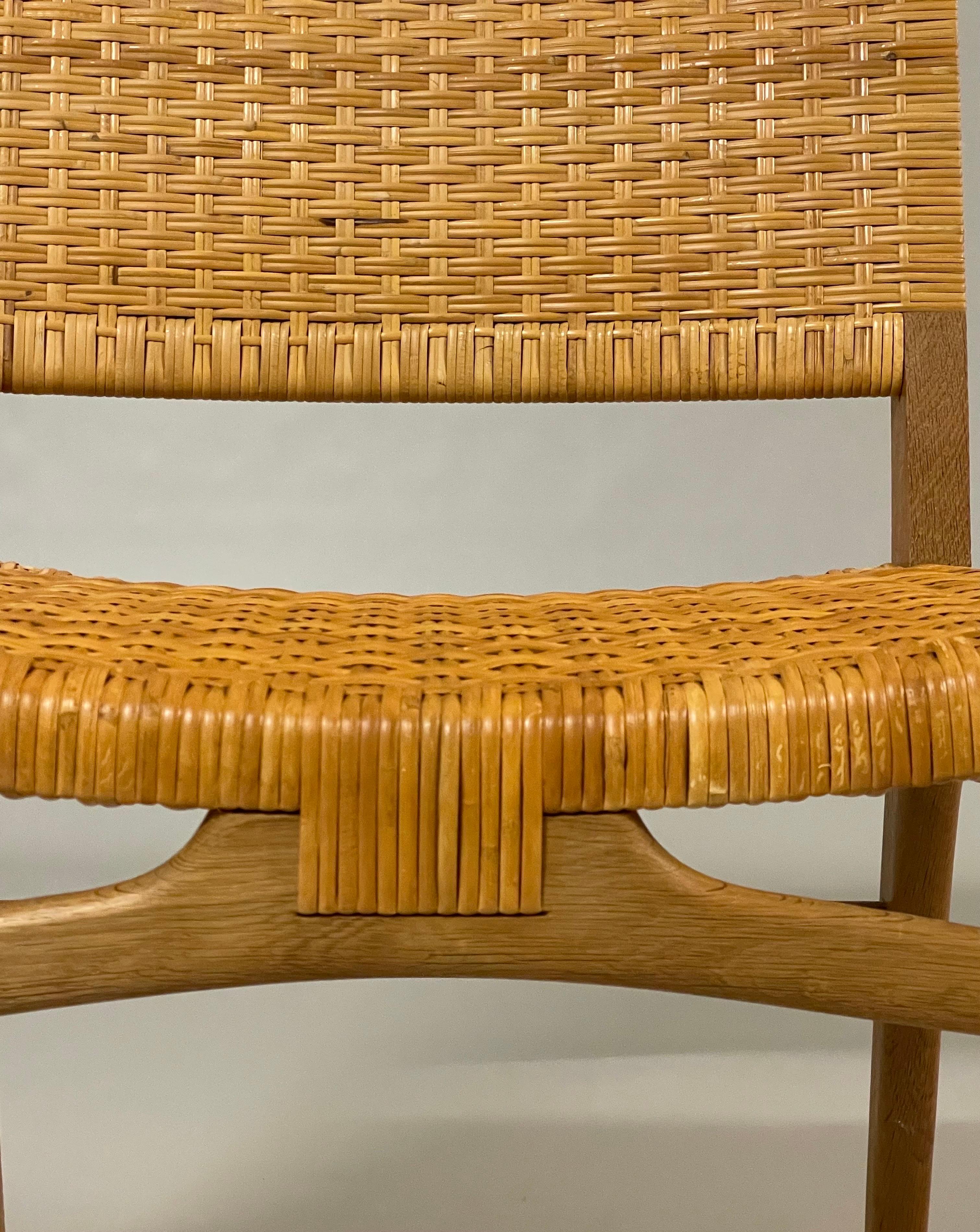 Hans Wegner Dining Chairs Model CH31 Oak & Rattan In Good Condition For Sale In St-Brais, JU