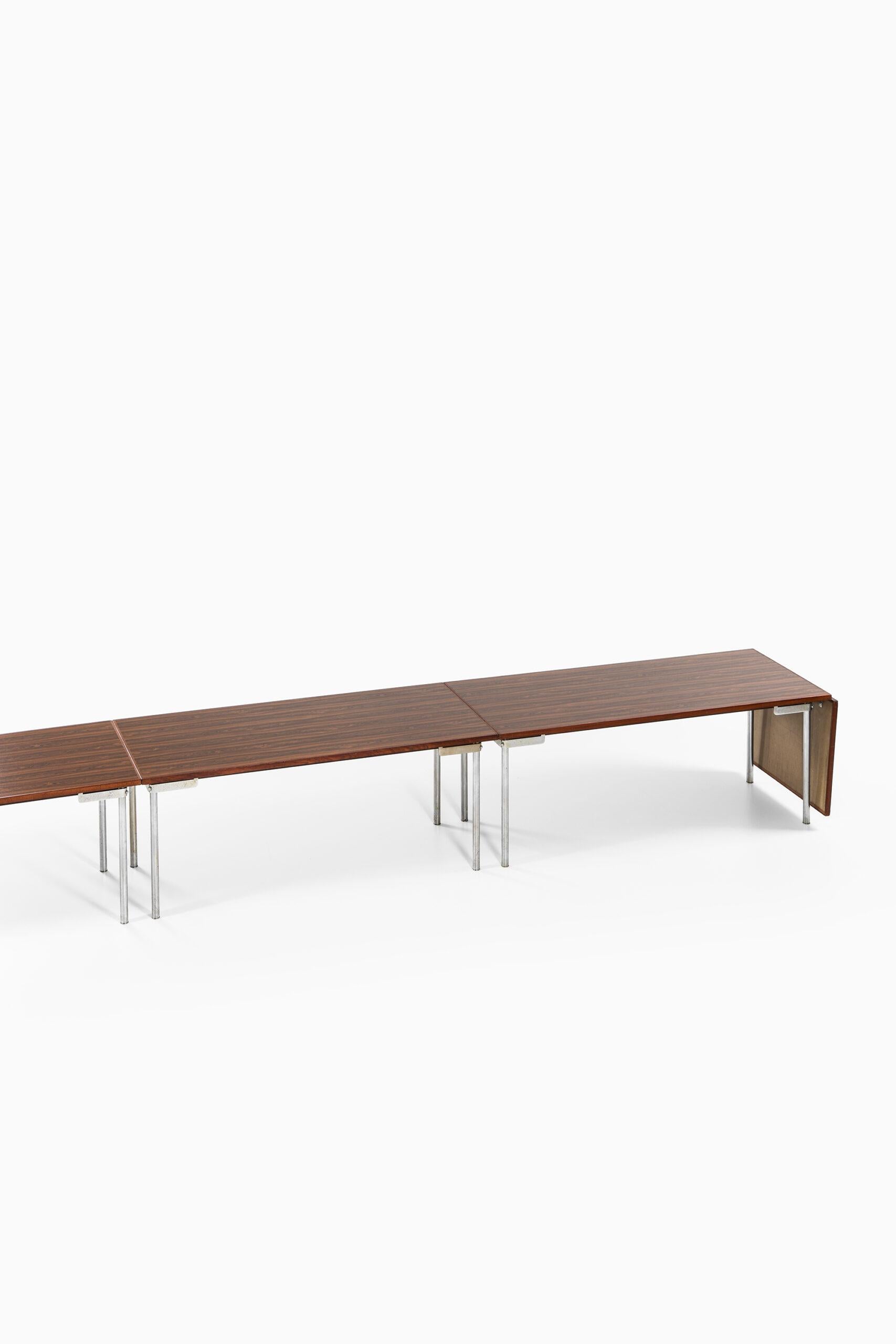 Chrome Table de conférence / de salle à manger Hans Wegner produite par Andreas Tuck au Danemark en vente