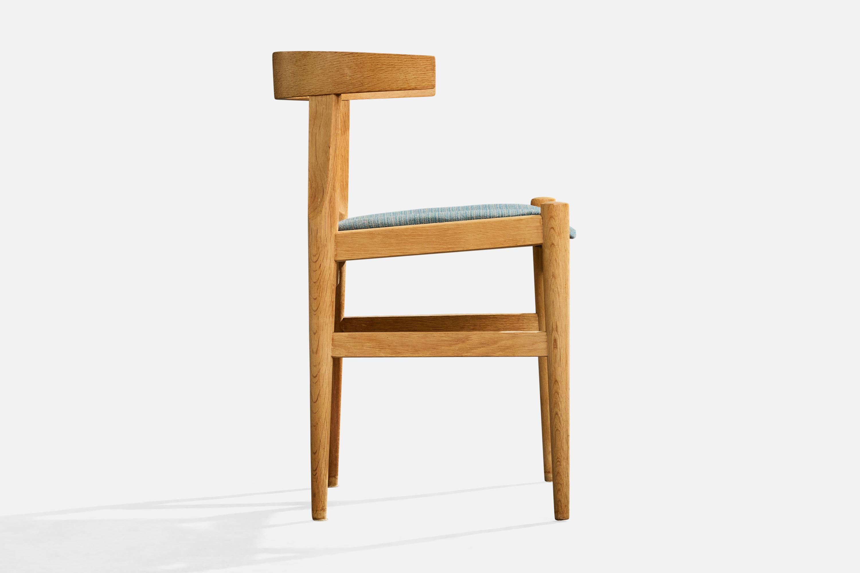 Hans Wegner, Dining Room Chairs, Oak, Fabric, Denmark, 1960s in vendita 1