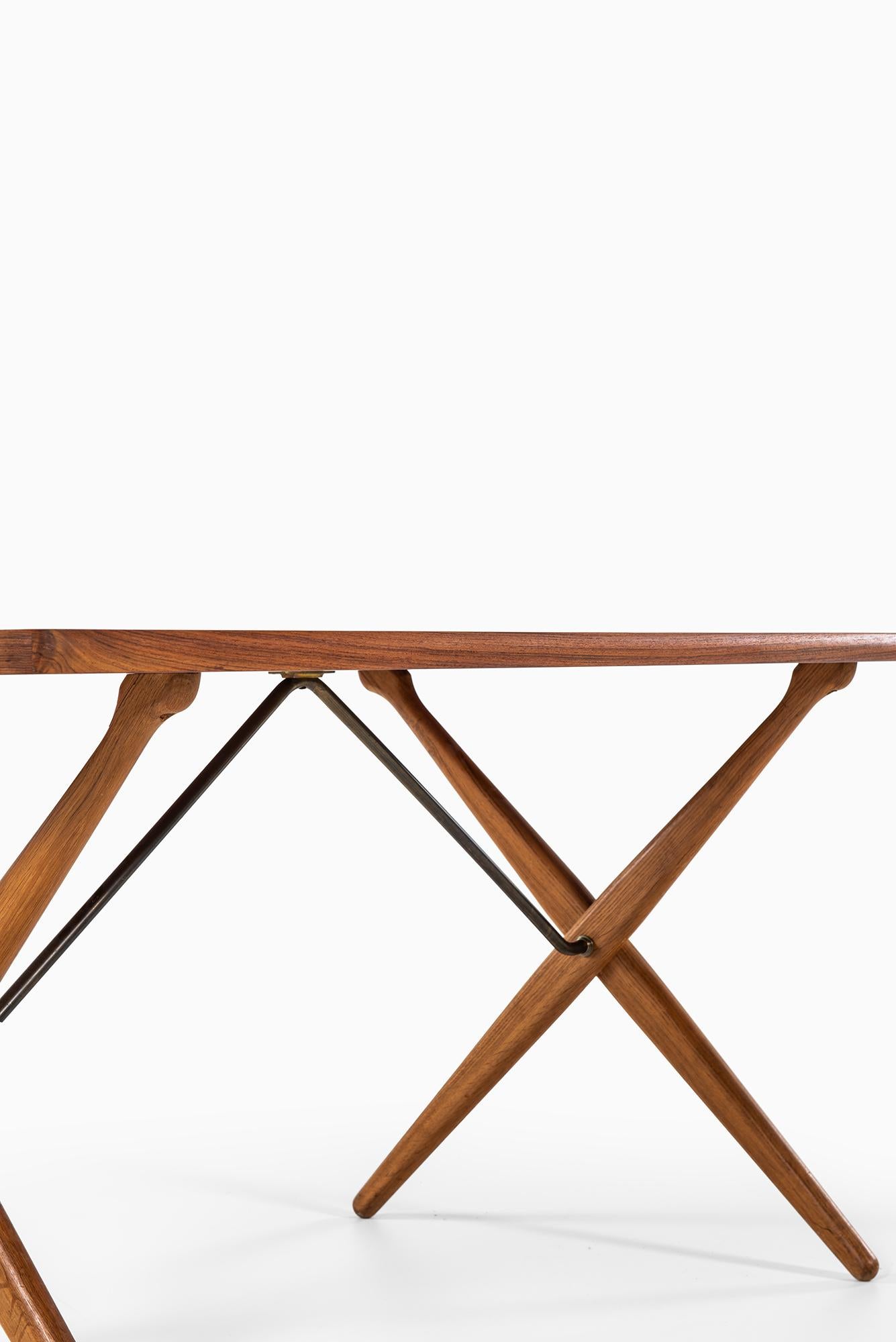 Hans Wegner Dining Table/Desk Model AT-303 Produced by Andreas Tuck in Denmark 3