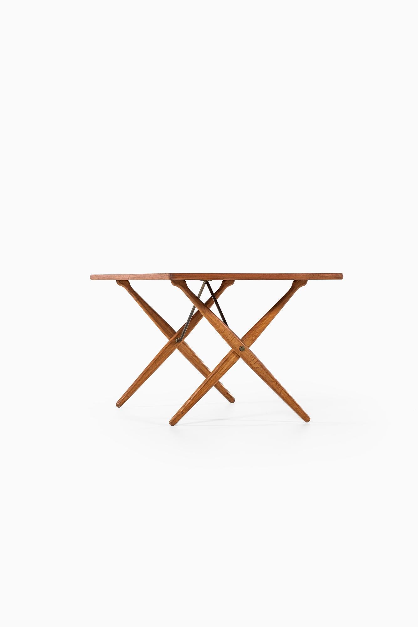 Hans Wegner Dining Table/Desk Model AT-303 Produced by Andreas Tuck in Denmark 1