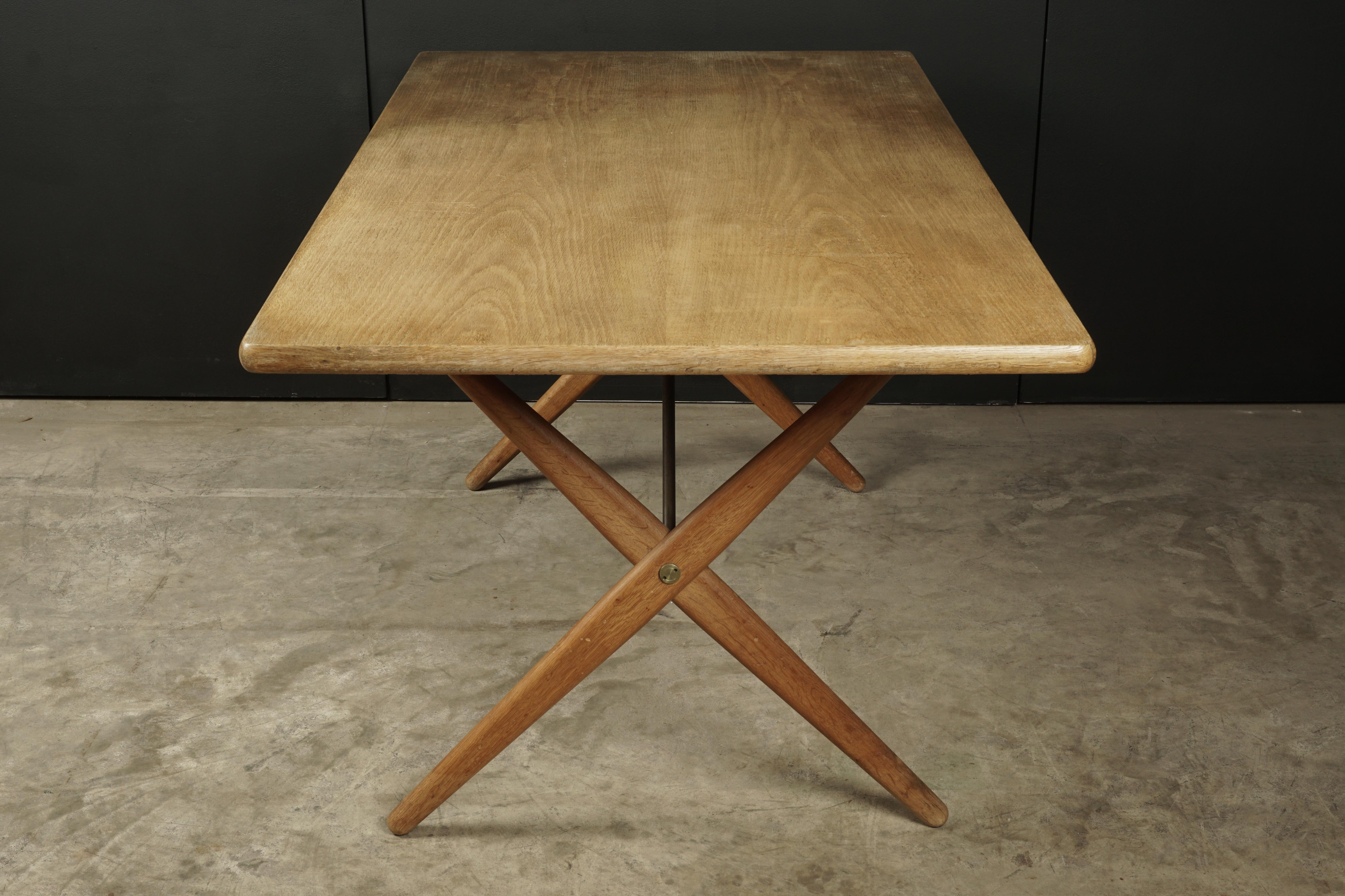 European Vintage Hans Wegner Dining Table in Oak, Model 