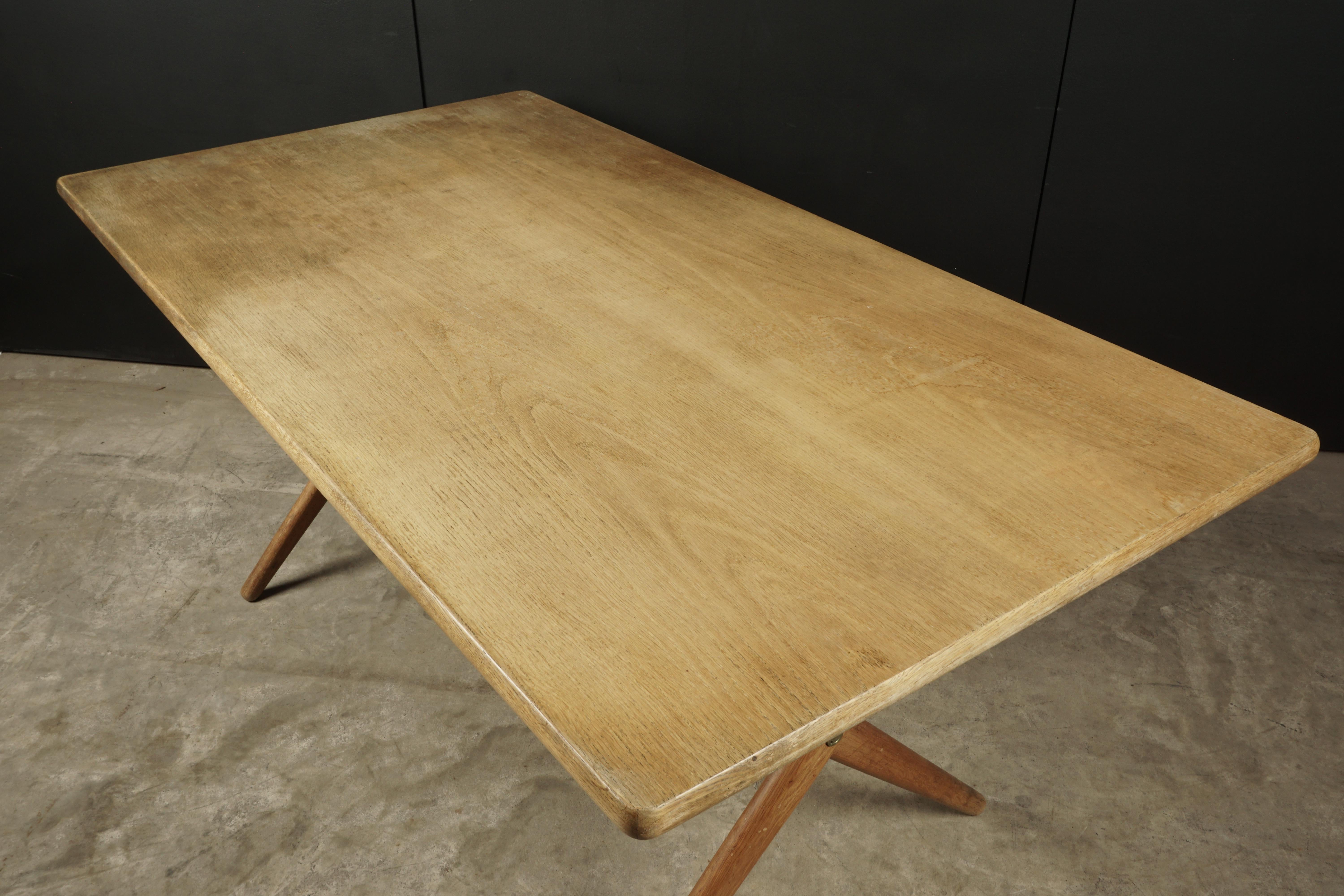 Vintage Hans Wegner Dining Table in Oak, Model 