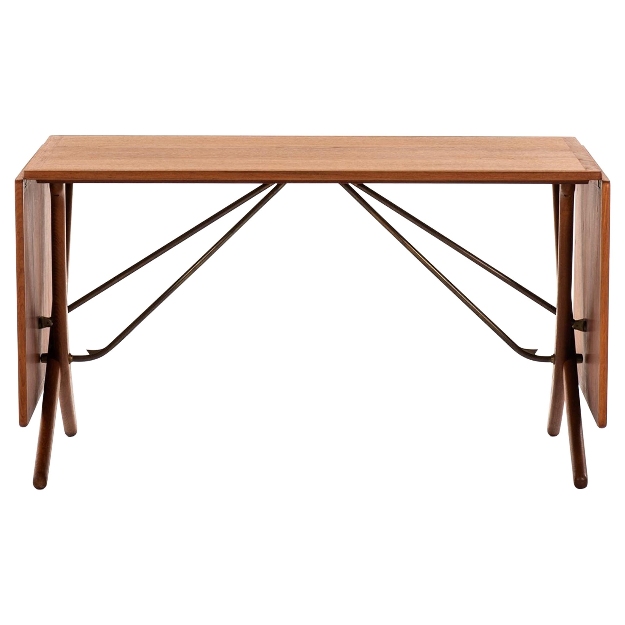 Hans Wegner Dining Table Model AT-304 Produced by Andreas Tuck in Denmark