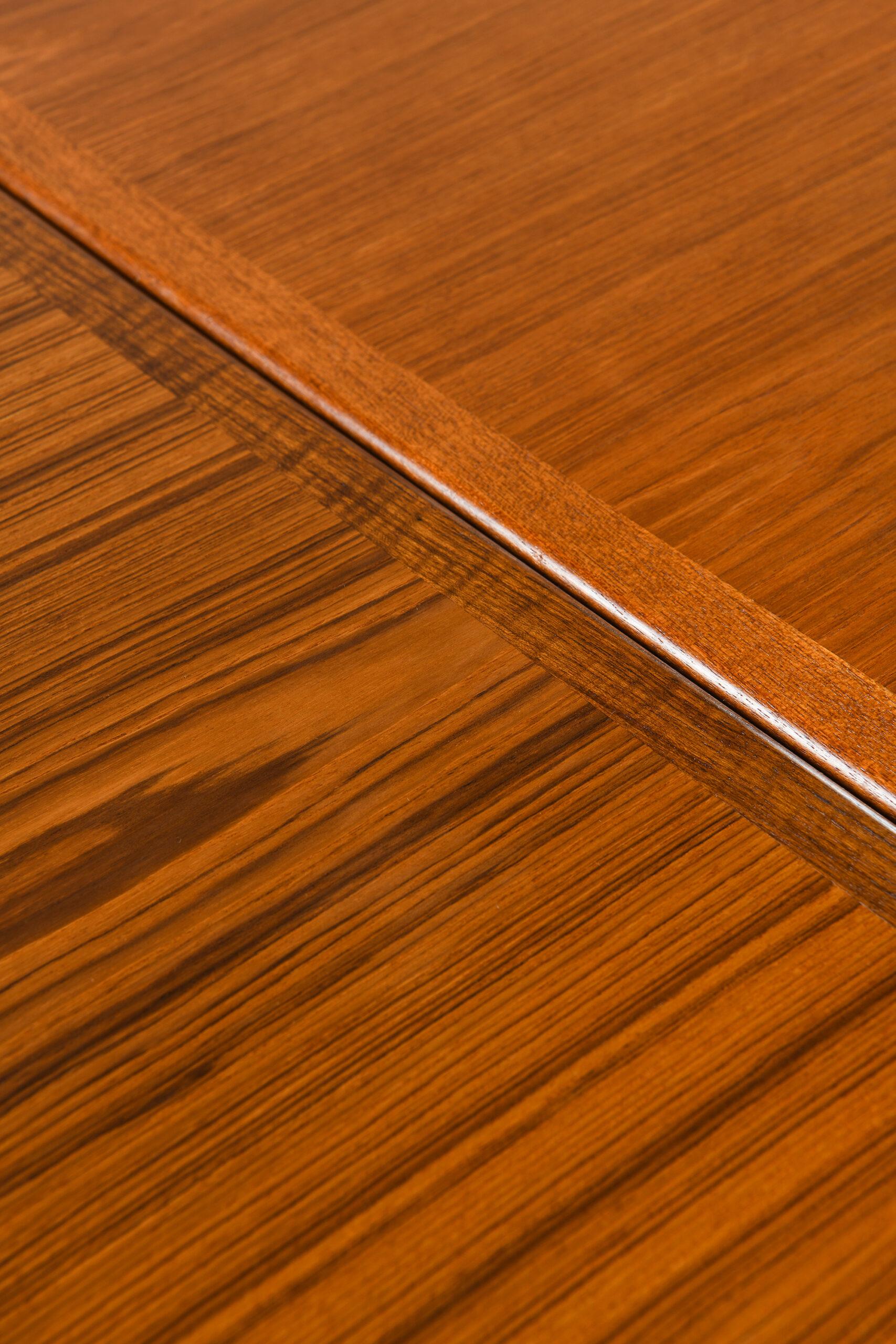 Hans Wegner Dining Table Model AT-312 Produced by Andreas Tuck in Denmark 4