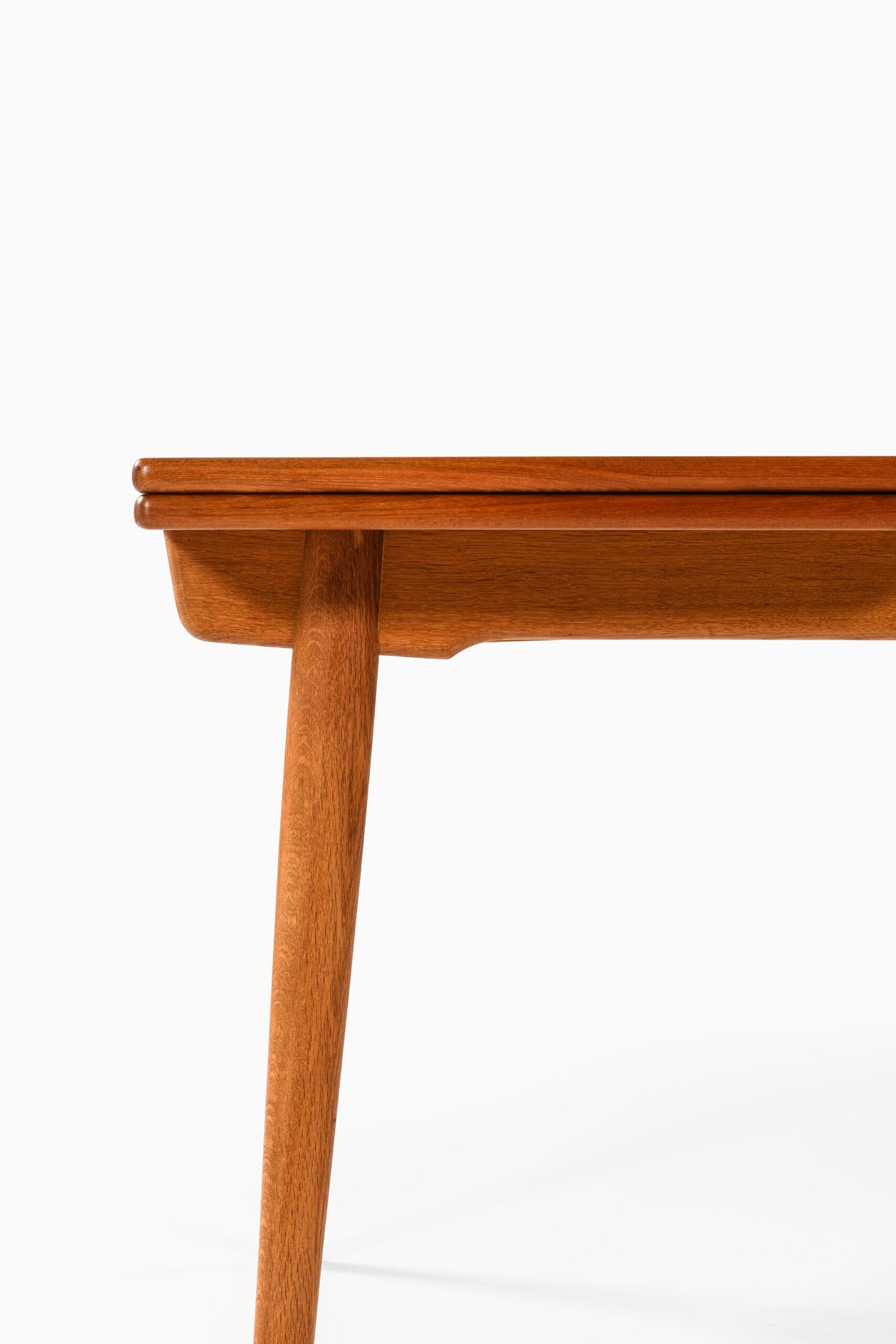 Scandinavian Modern Hans Wegner Dining Table Model AT-312 Produced by Andreas Tuck in Denmark
