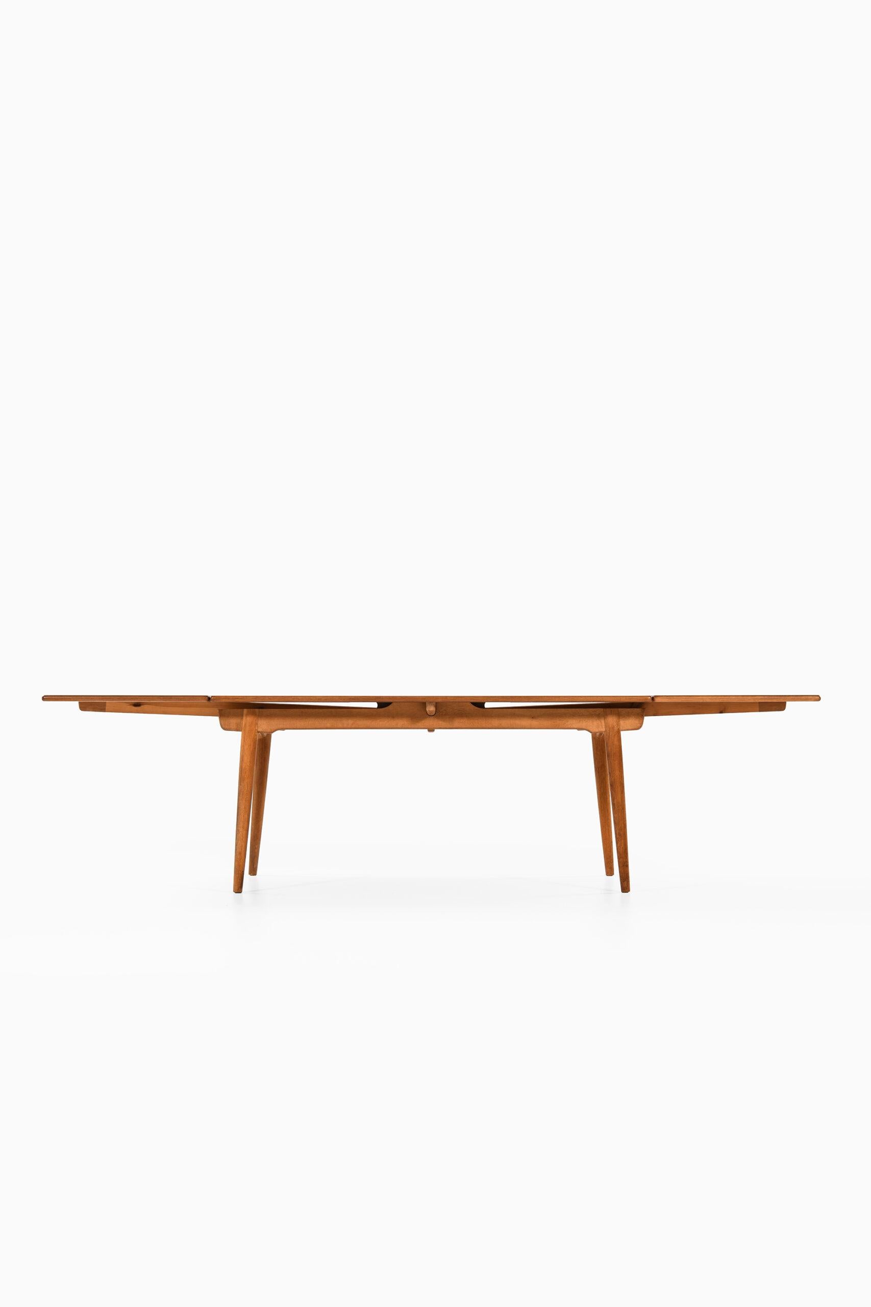Mid-20th Century Hans Wegner Dining Table Model AT-312 Produced by Andreas Tuck in Denmark For Sale
