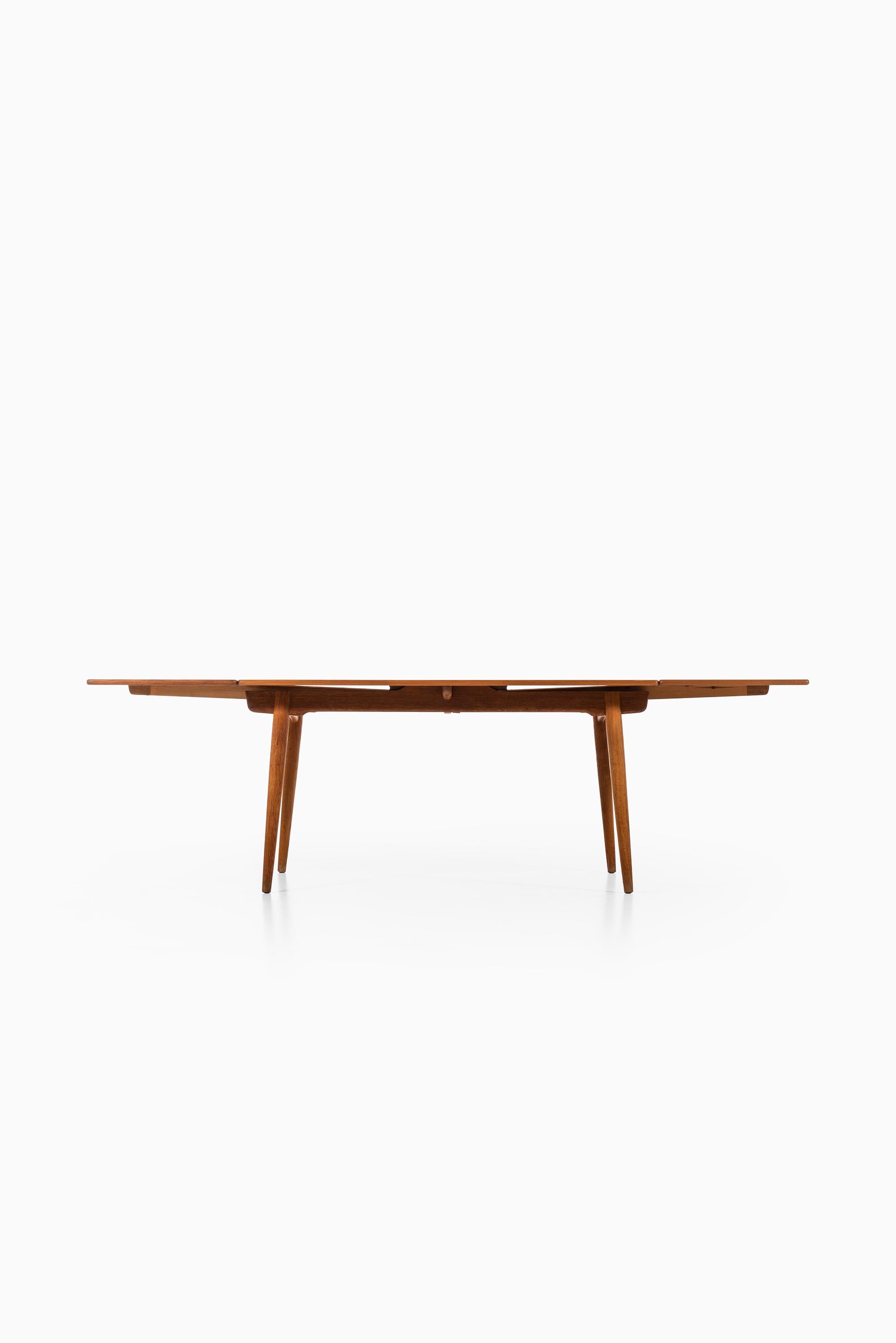 Table de salle à manger Hans Wegner Modèle AT-312 Fabriqué par Andreas Tuck au Danemark en vente 1