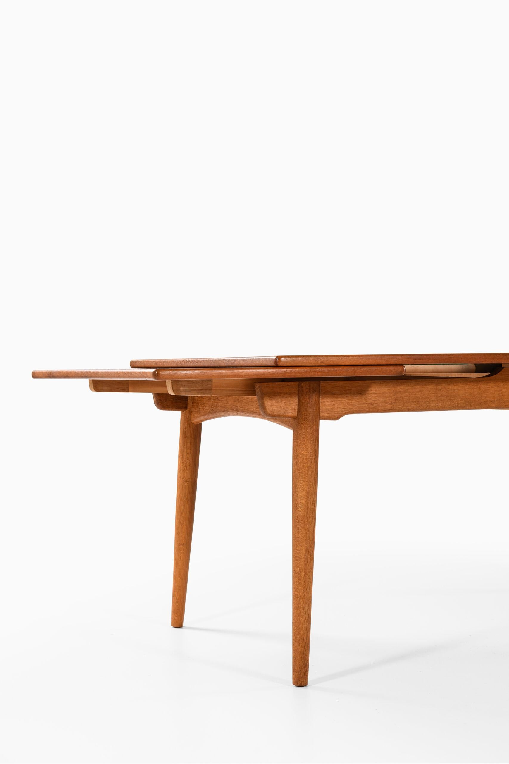 Hans Wegner Dining Table Model AT-312 Produced by Andreas Tuck in Denmark 1