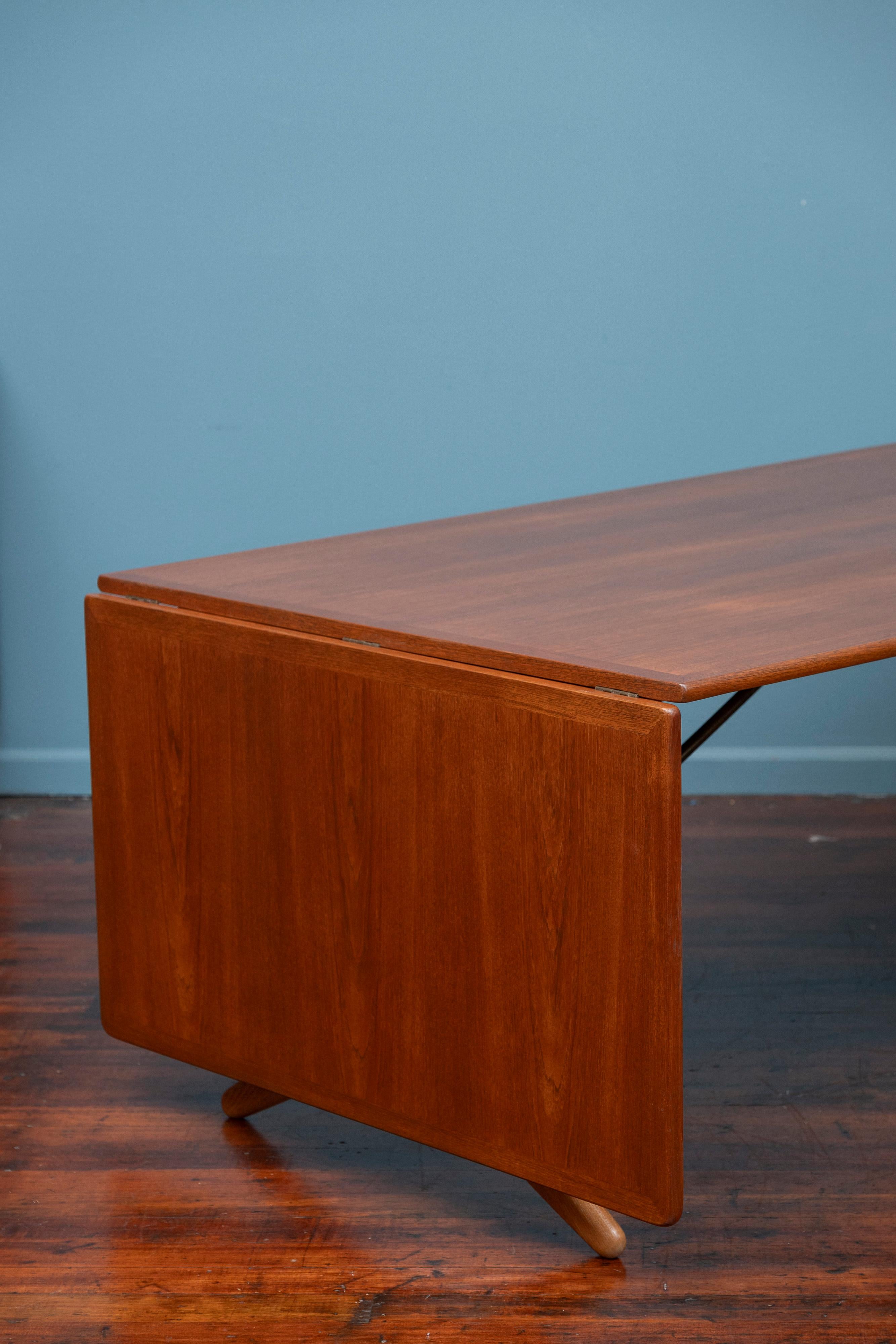 Scandinavo moderno Tavolo da pranzo Hans Wegner, modello AT-314 per Andreas Tuck in vendita