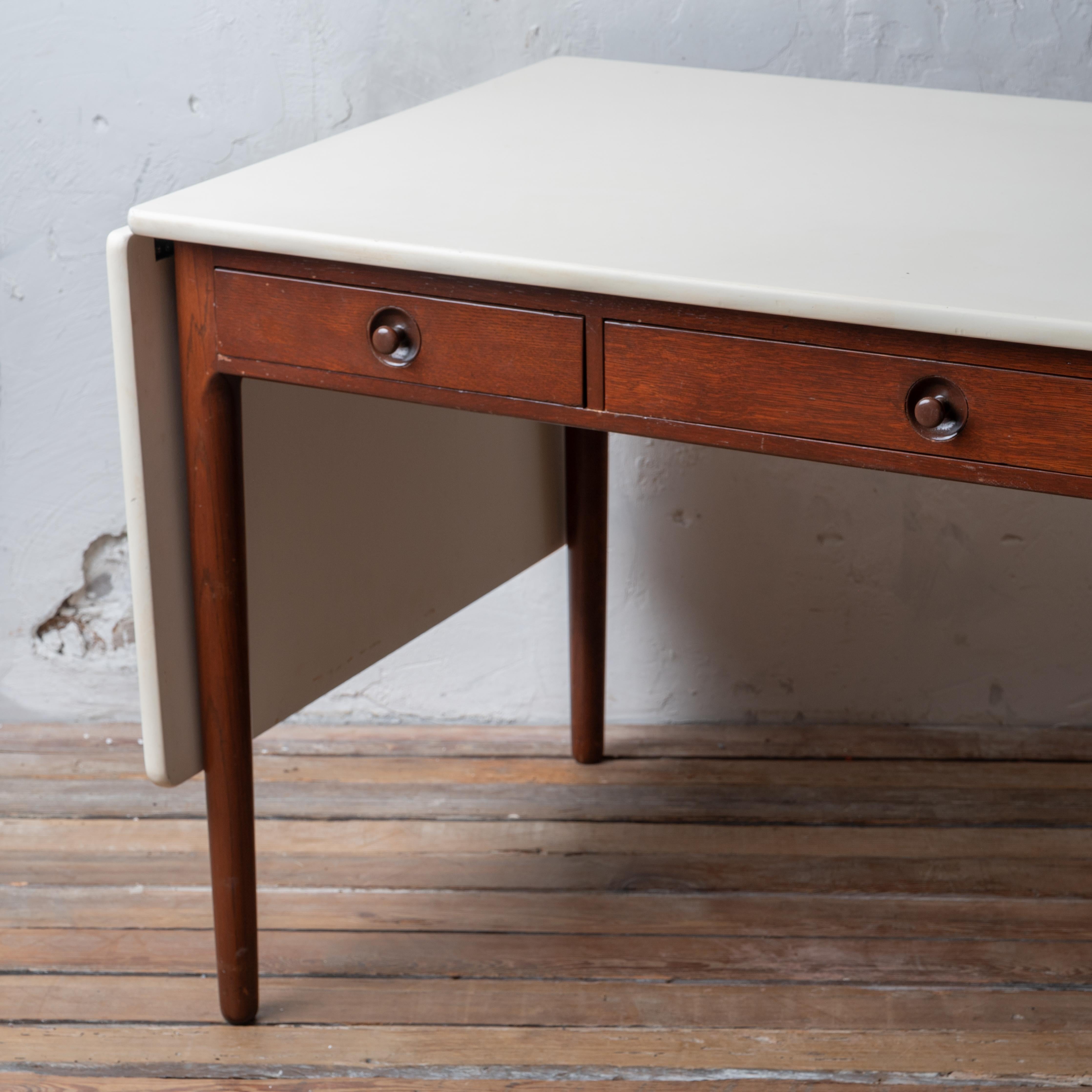 Hans Wegner Drop Leaf Desk AT-305 for Andreas Tuck, 1955 In Good Condition For Sale In Savannah, GA