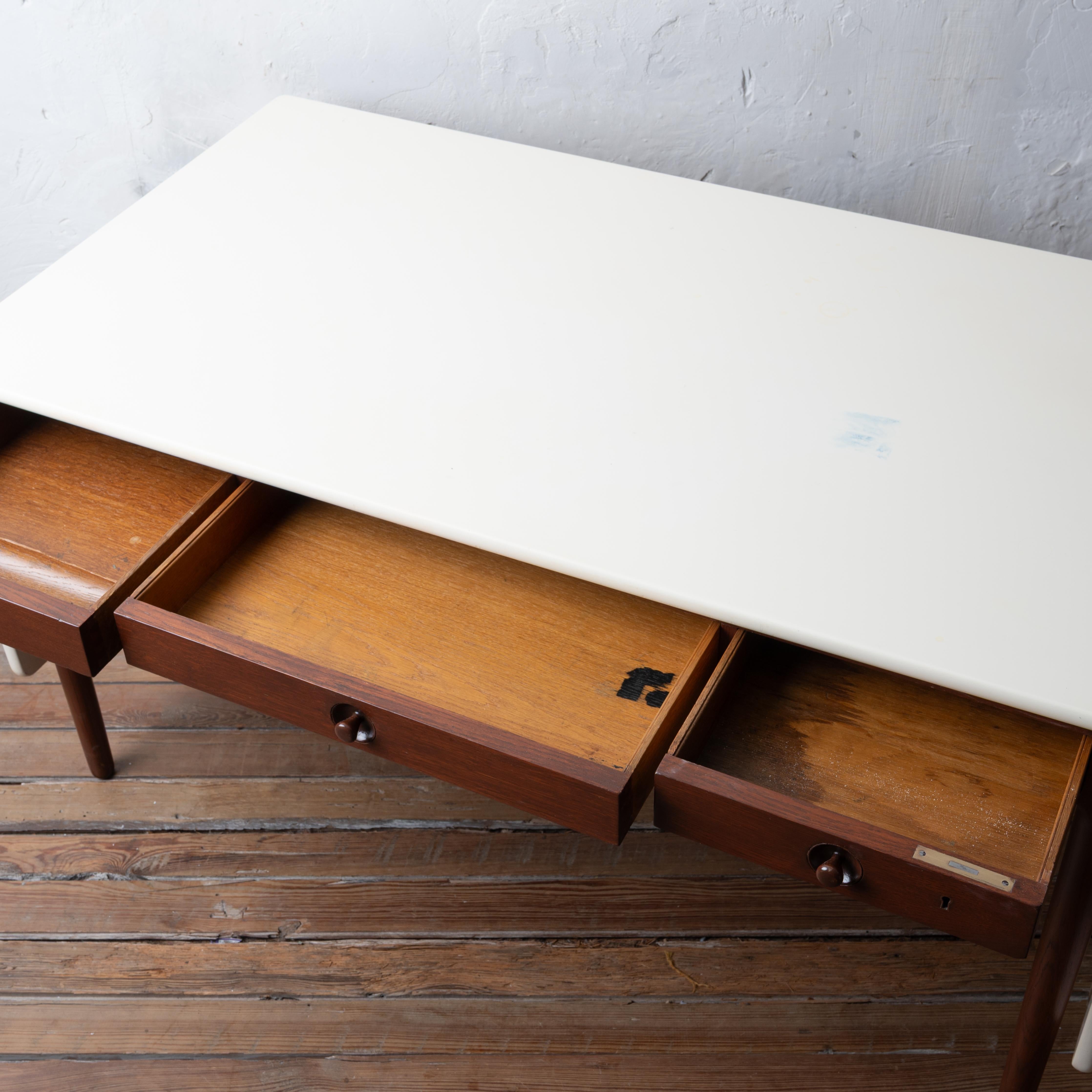 Hans Wegner Drop Leaf Desk AT-305 for Andreas Tuck, 1955 For Sale 2
