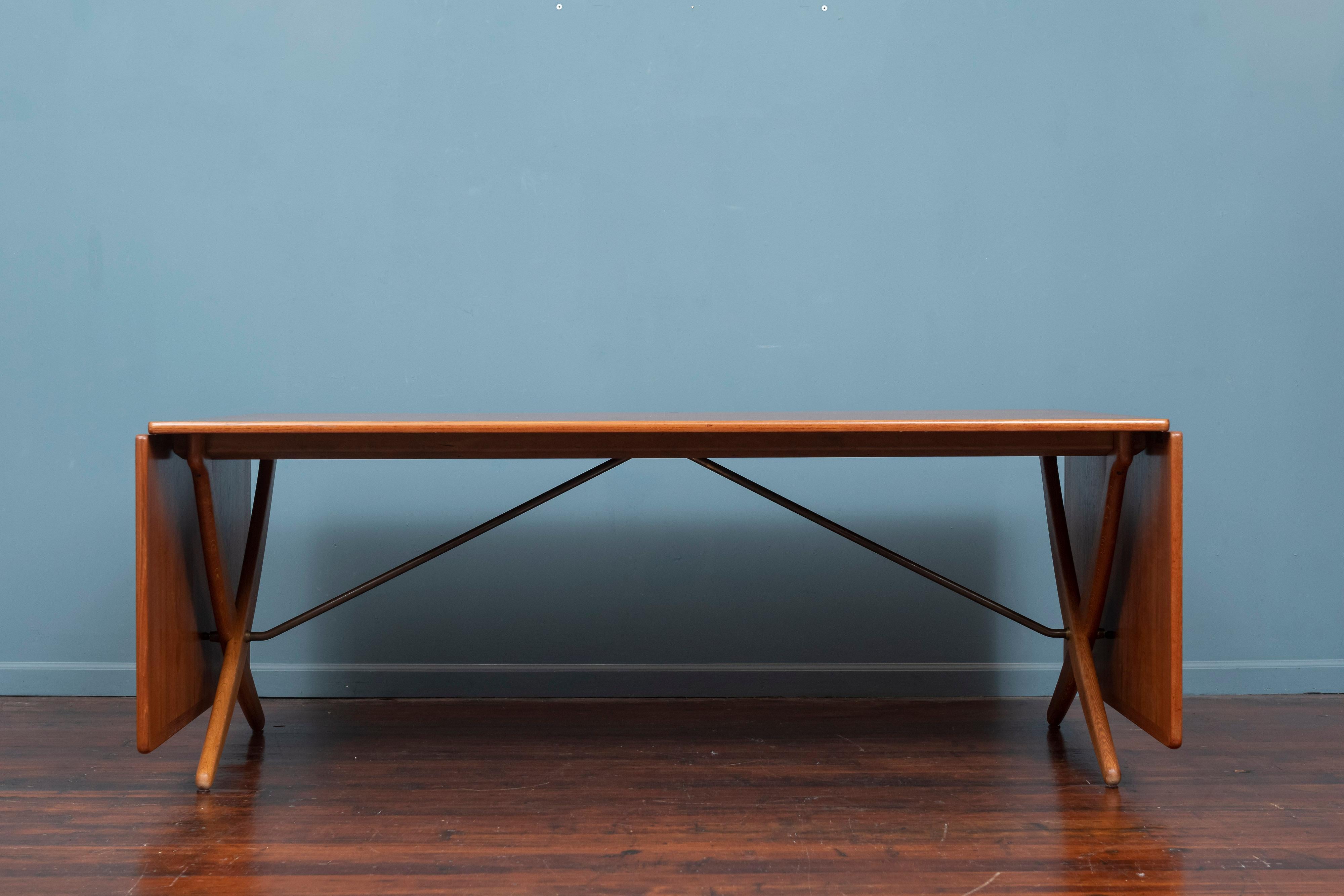 Hans Wegner Drop Leaf Dining Table for Andreas Tuck, Model AT-314 In Good Condition For Sale In San Francisco, CA