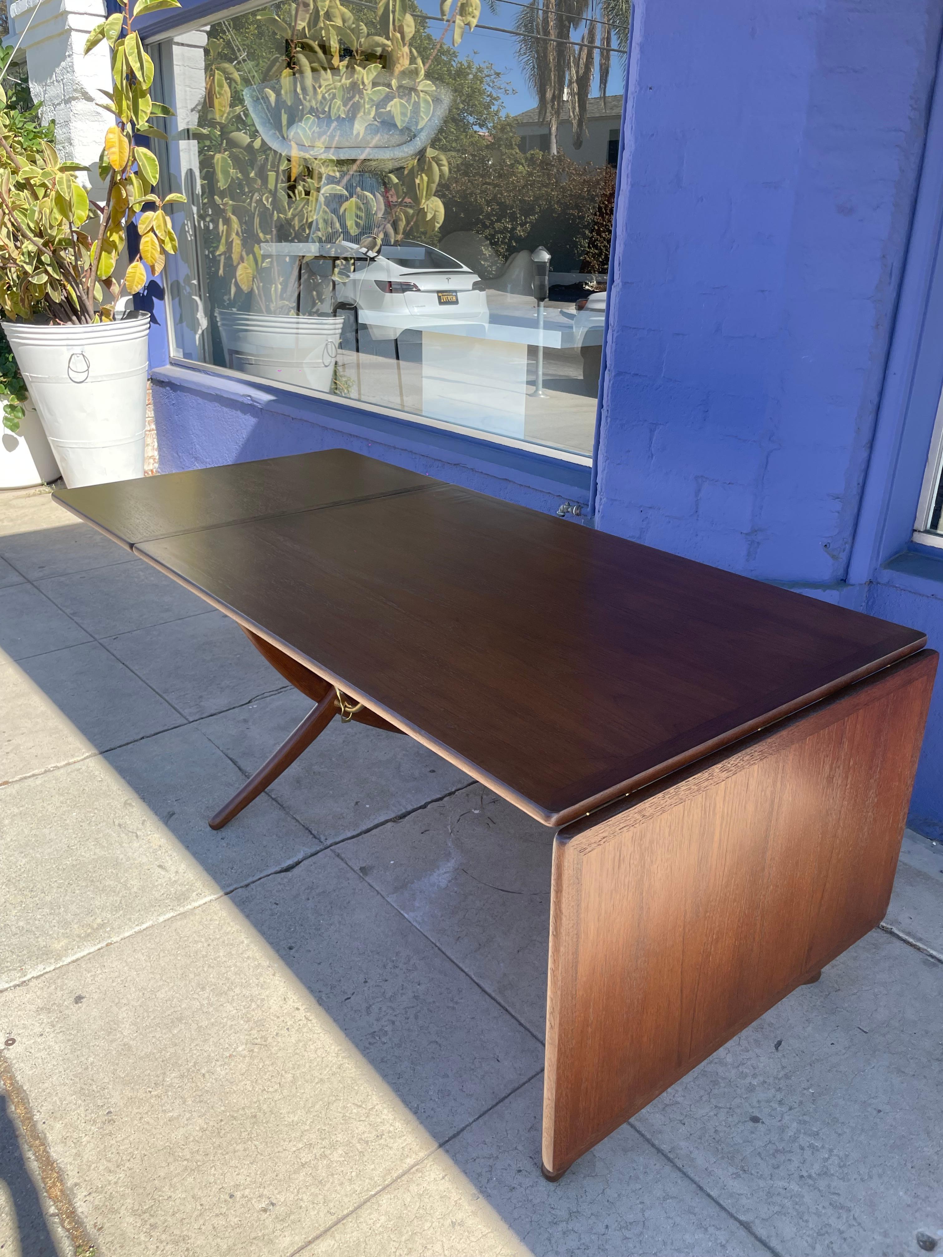 Mid-Century Modern Hans Wegner Drop-Leaf Dining Table, Model AT-304 For Sale