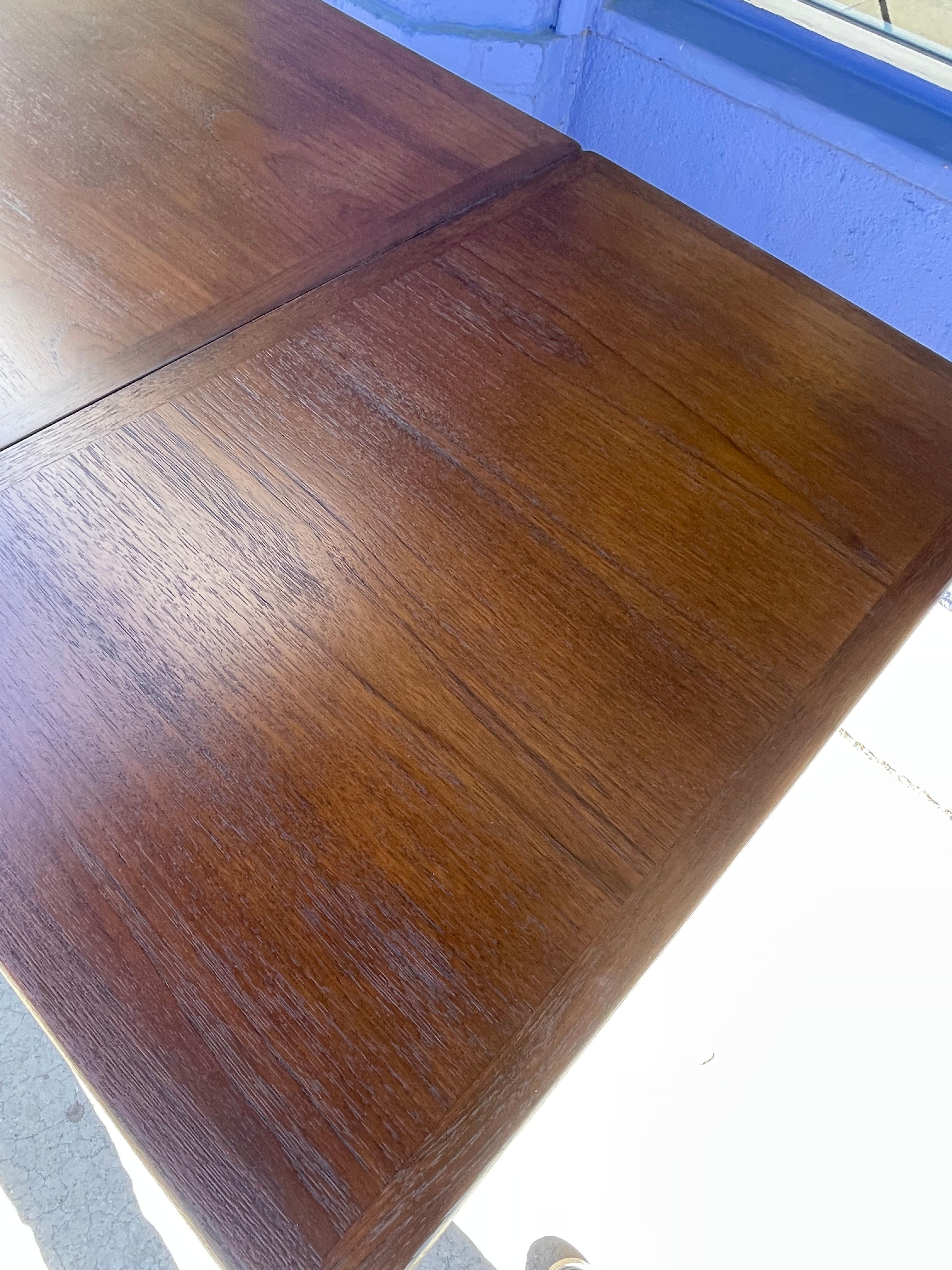 Danish Hans Wegner Drop-Leaf Dining Table, Model AT-304 For Sale